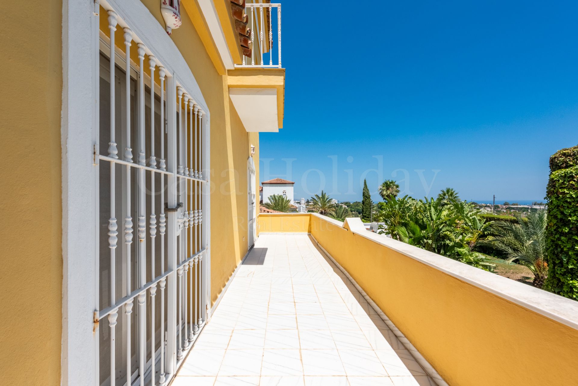 Villa in Atalaya Golf, Estepona