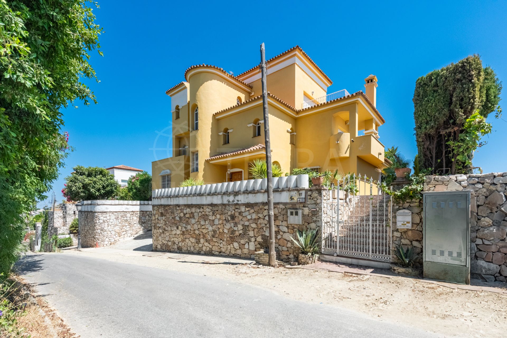 Villa in Atalaya Golf, Estepona