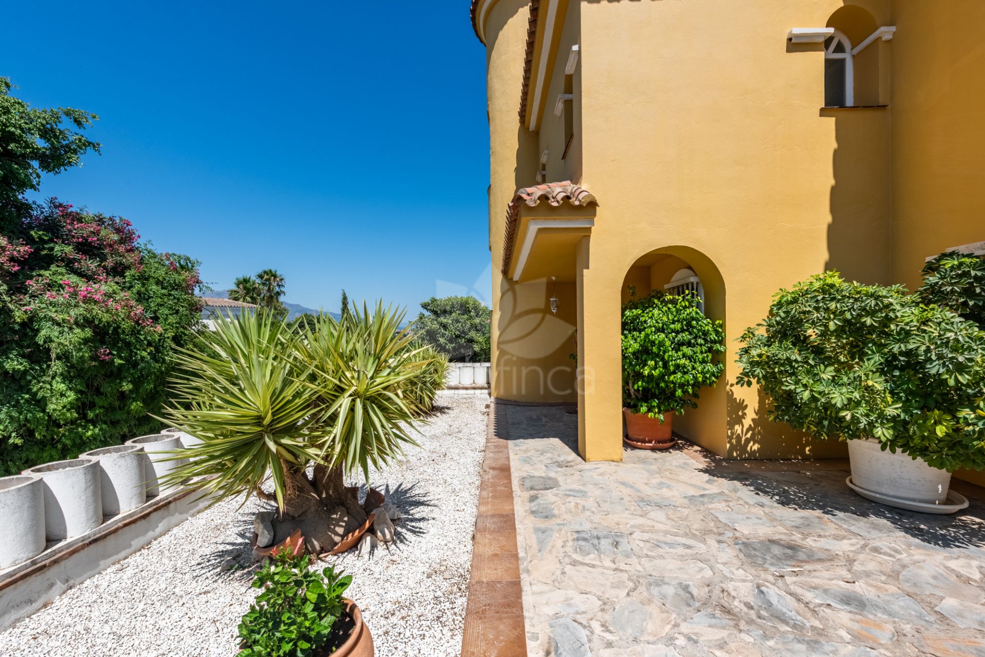 Villa in Atalaya Golf, Estepona