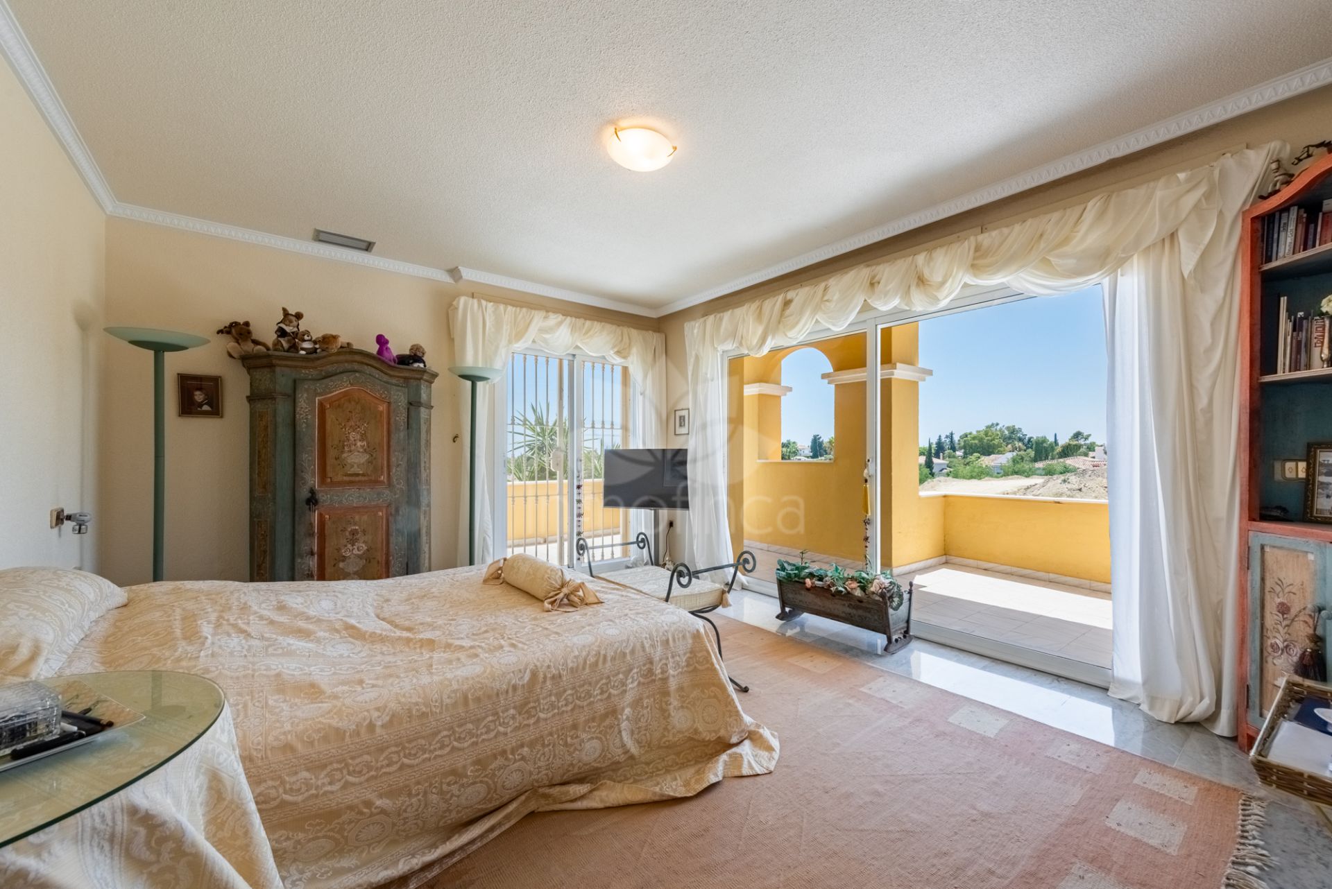 Villa in Atalaya Golf, Estepona