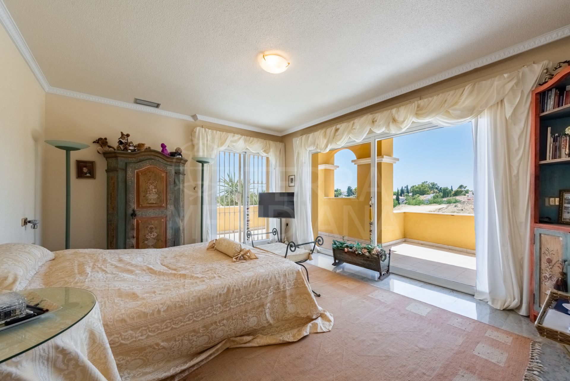 Villa in Atalaya Golf, Estepona