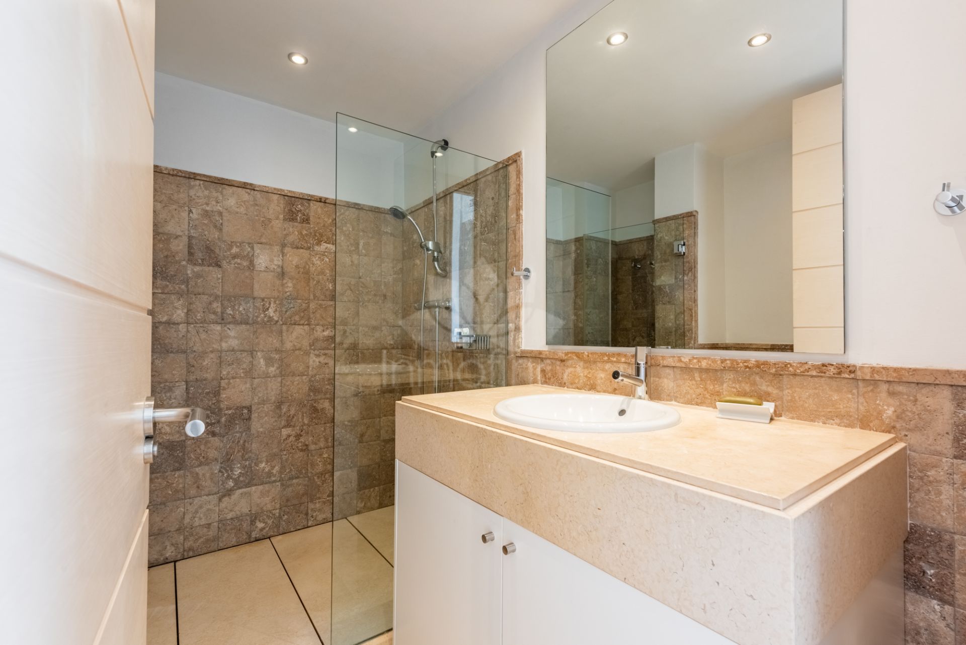 Apartamento en Los Flamingos, Benahavis