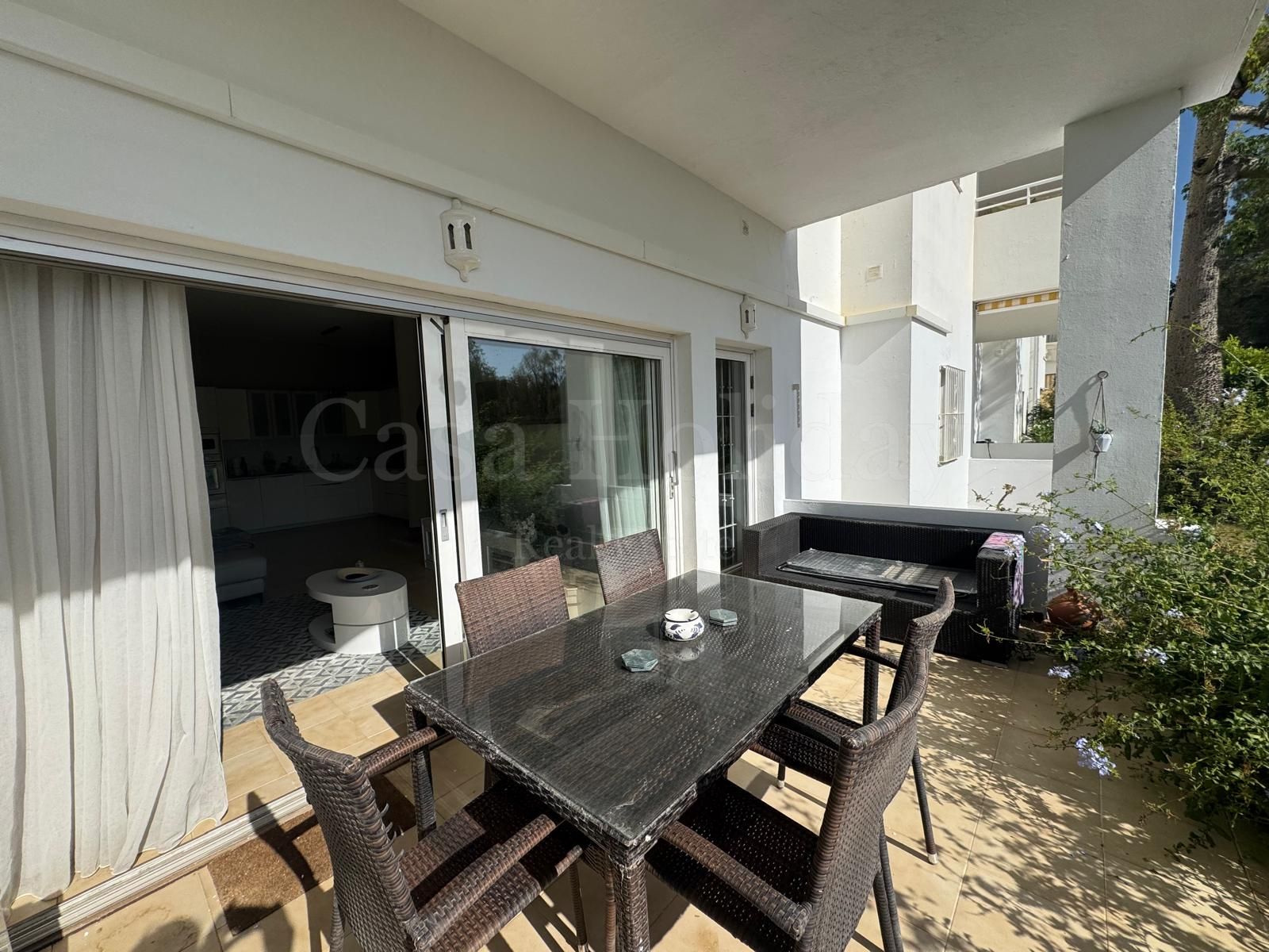 Apartamento en Nueva Atalaya, Estepona