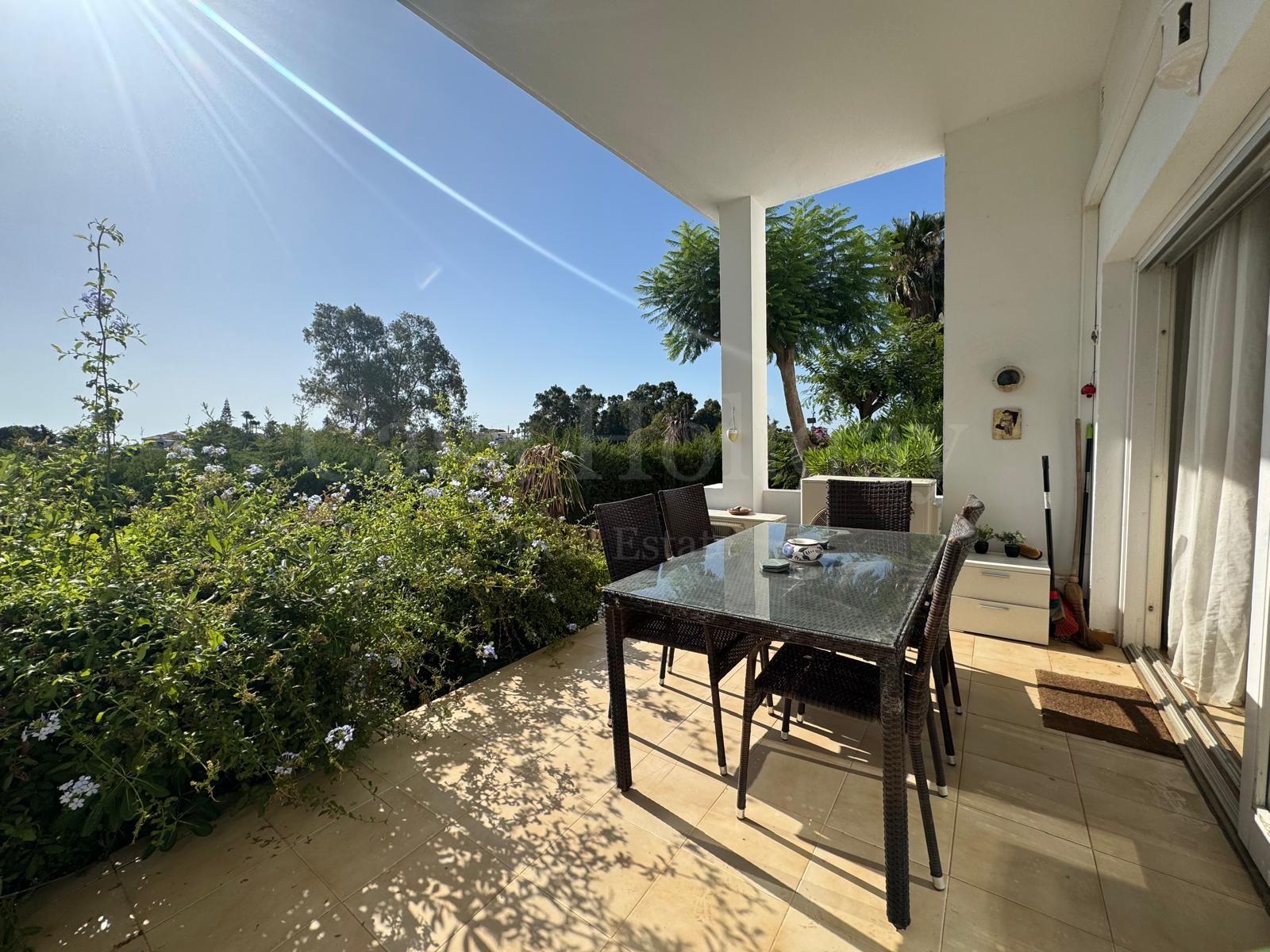 Apartamento en Nueva Atalaya, Estepona