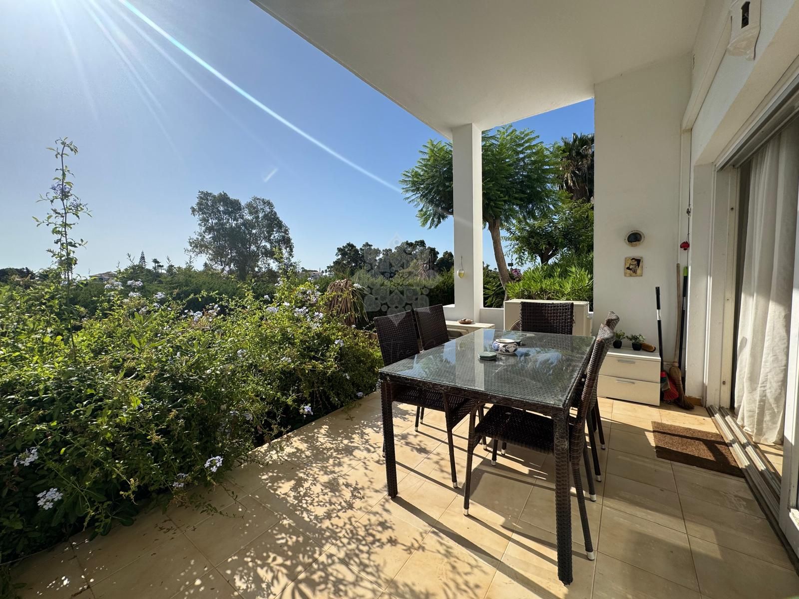 Apartamento en Nueva Atalaya, Estepona