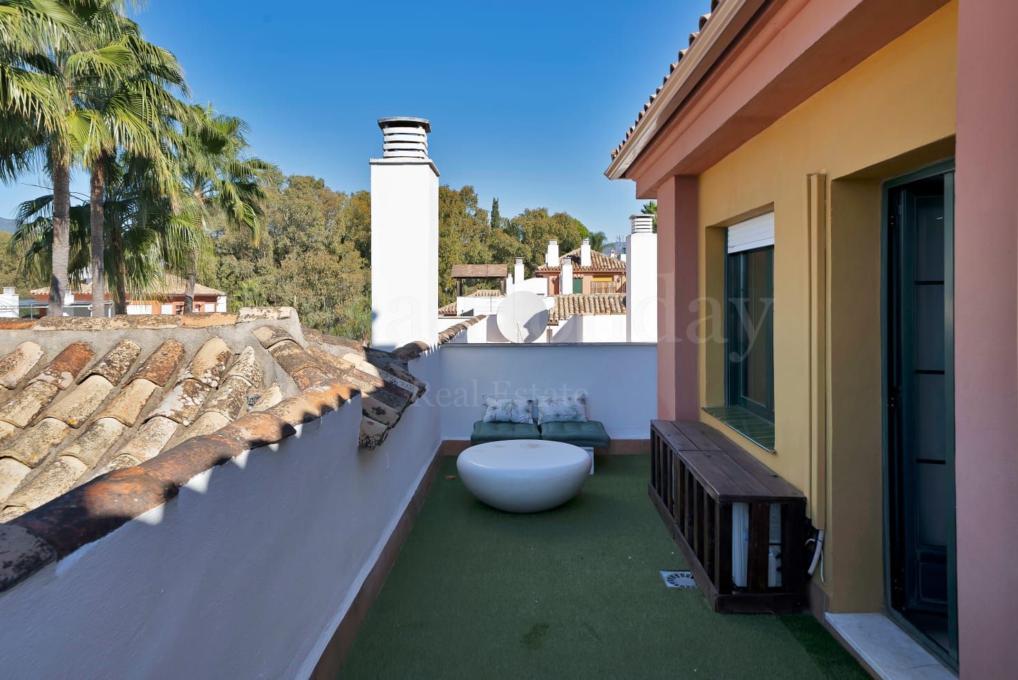 Ático en Monte Biarritz, Estepona