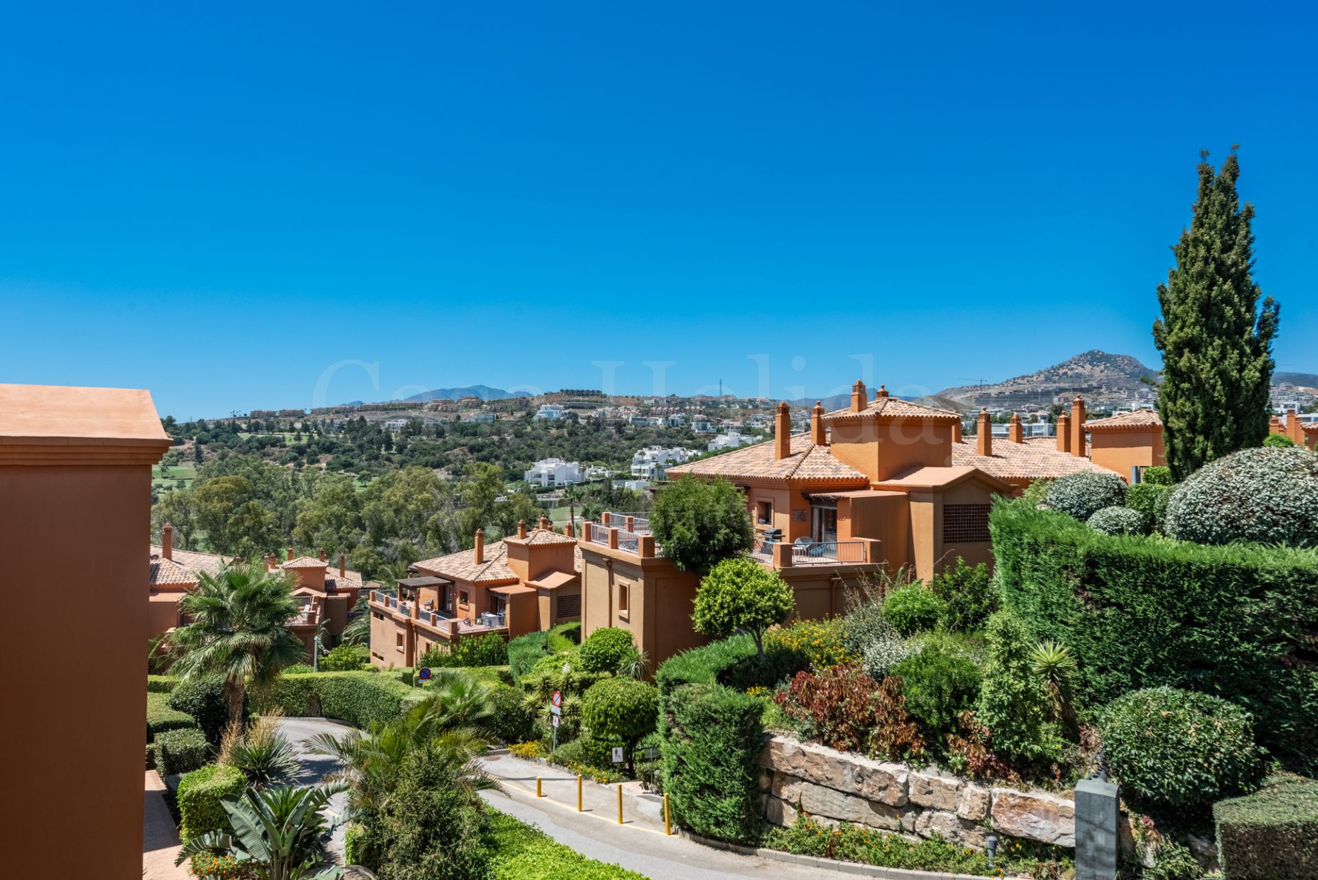Penthouse in Benatalaya, Estepona