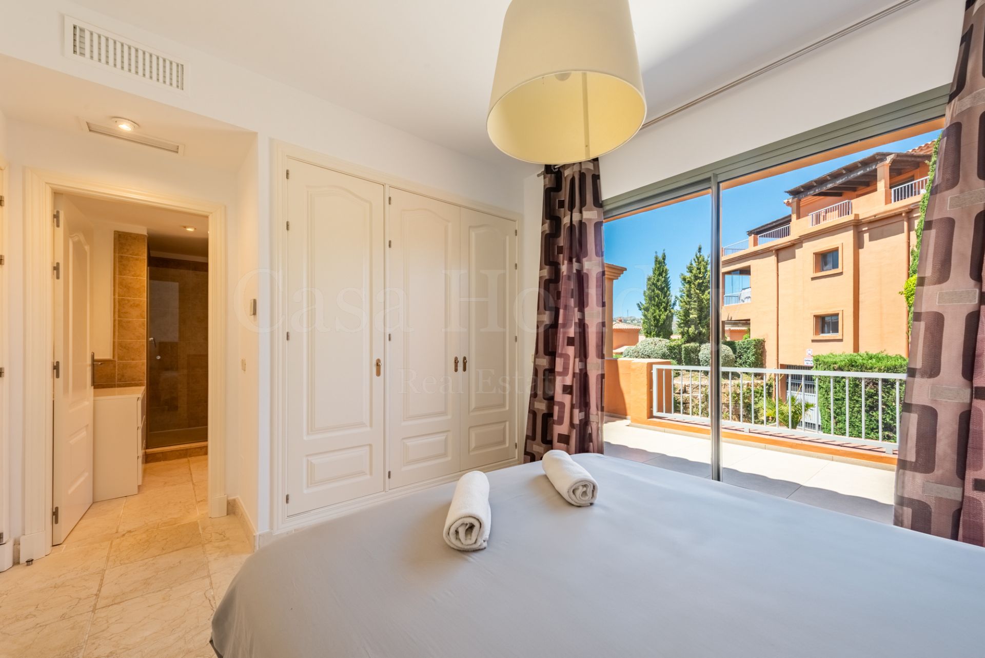 Penthouse in Benatalaya, Estepona