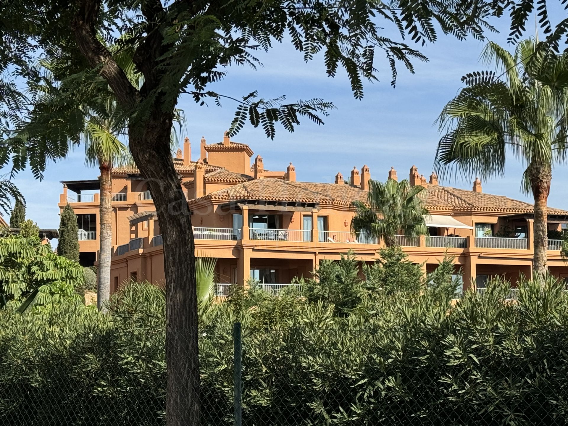 Penthouse in Benatalaya, Estepona