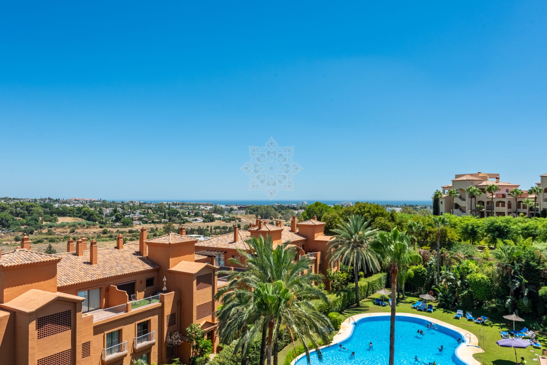 Ático en Benatalaya, Estepona