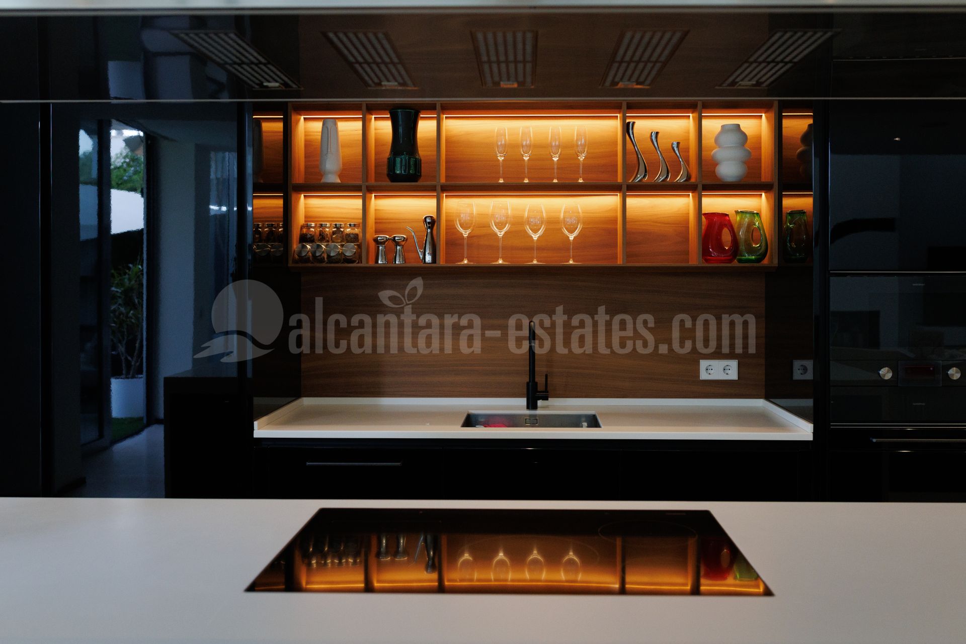 Semi Detached Villa in Sierra Blanca, Marbella
