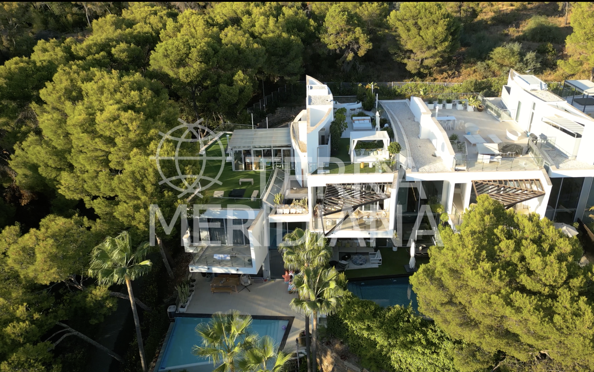 Semi Detached Villa in Sierra Blanca, Marbella