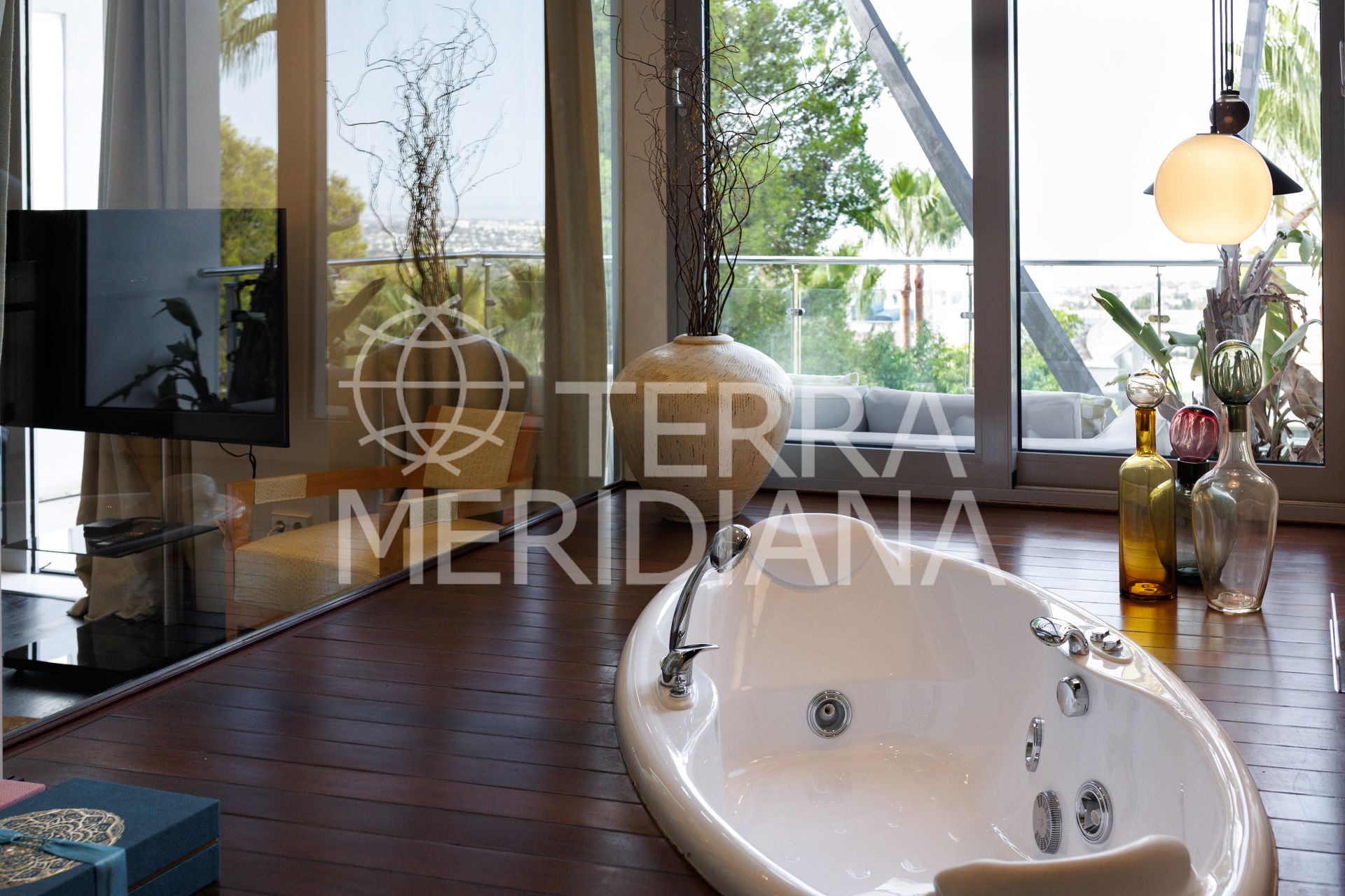 Semi Detached Villa in Sierra Blanca, Marbella