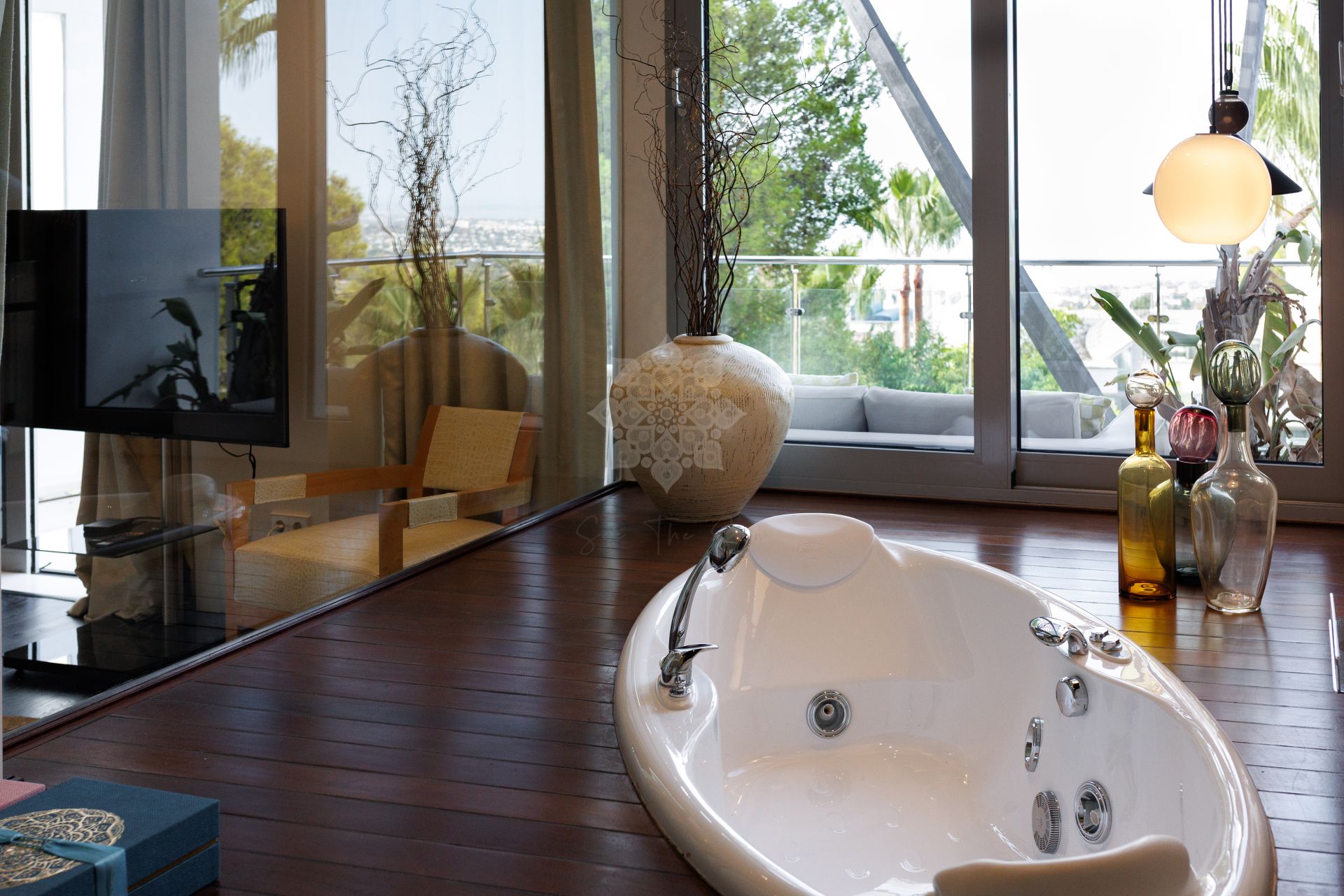 Semi Detached Villa in Sierra Blanca, Marbella