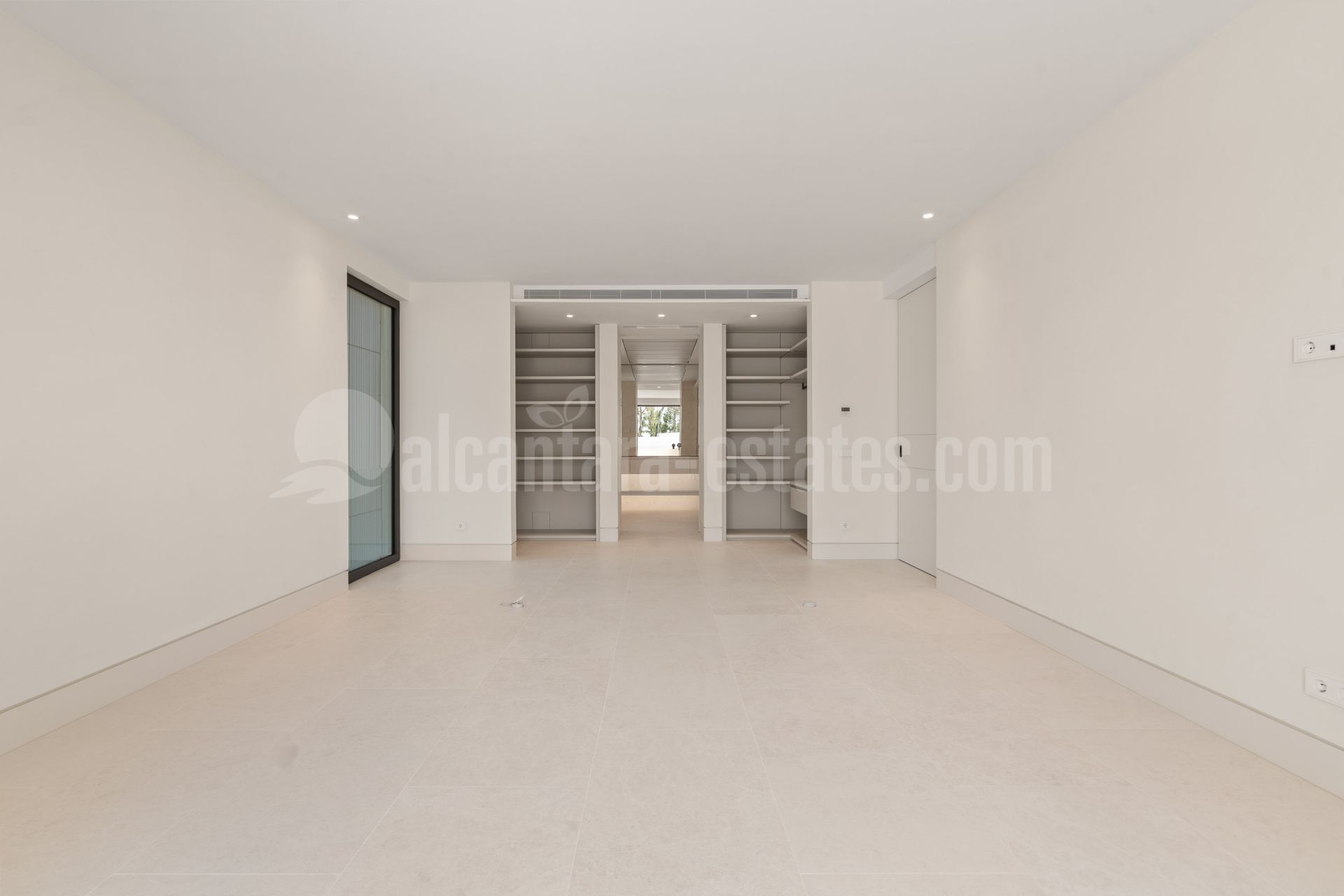 Apartment in UNO, Marbella