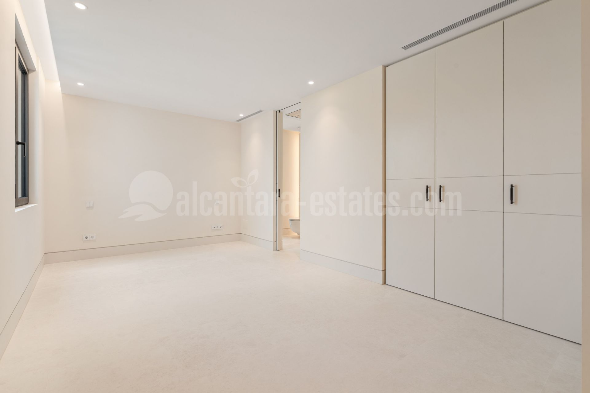 Apartment in UNO, Marbella