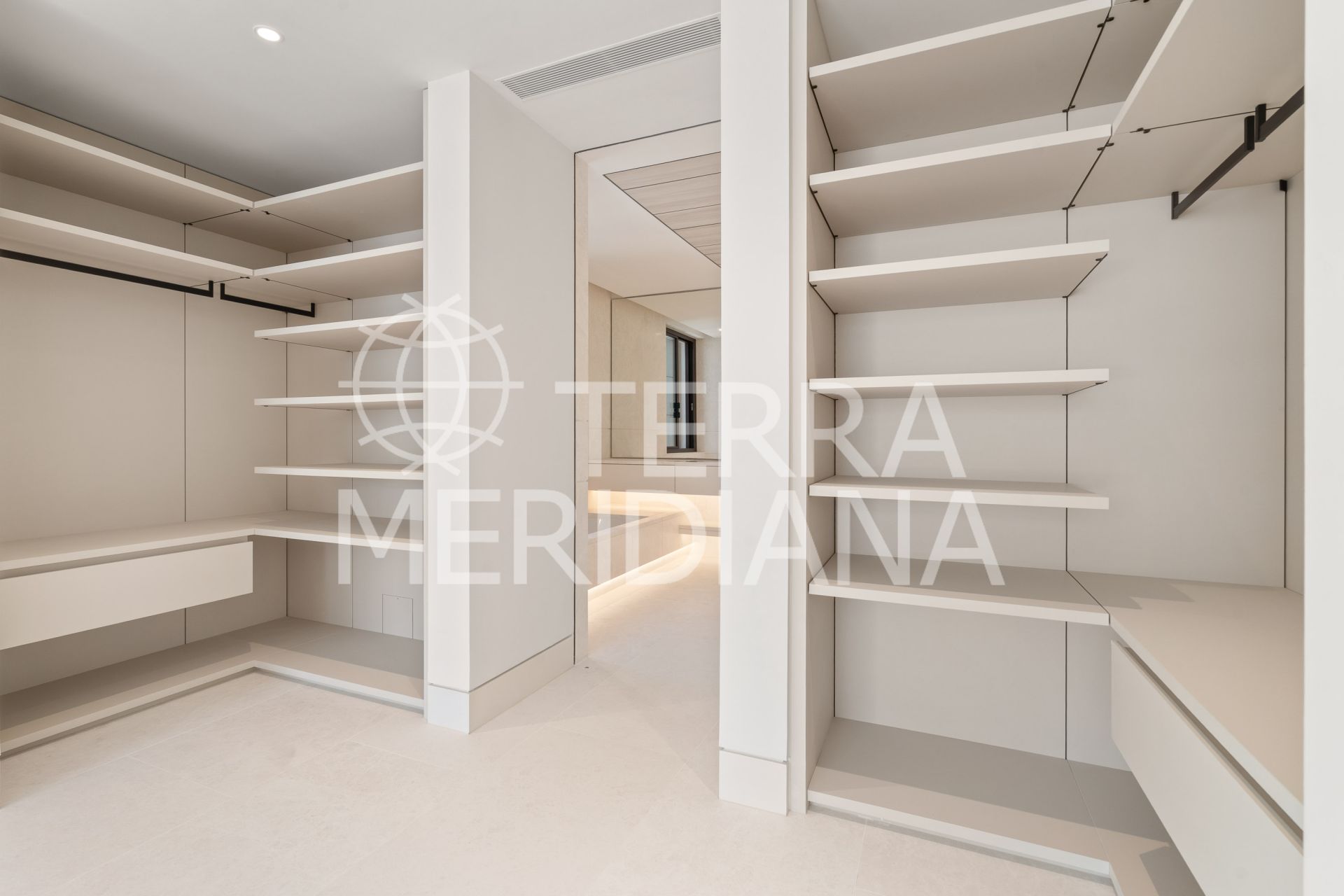 Apartment in UNO, Marbella
