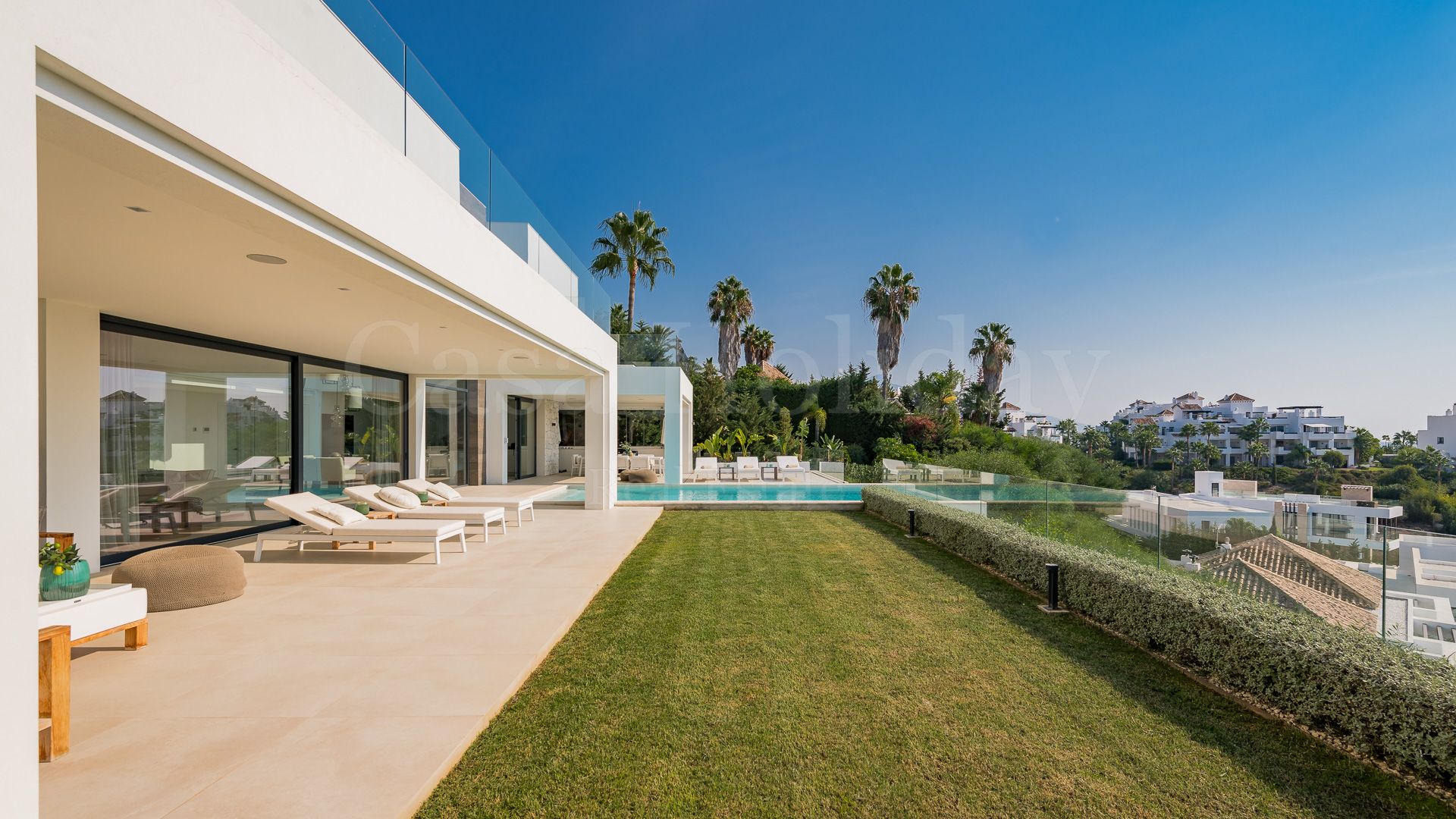 Villa en La Alqueria, Benahavis