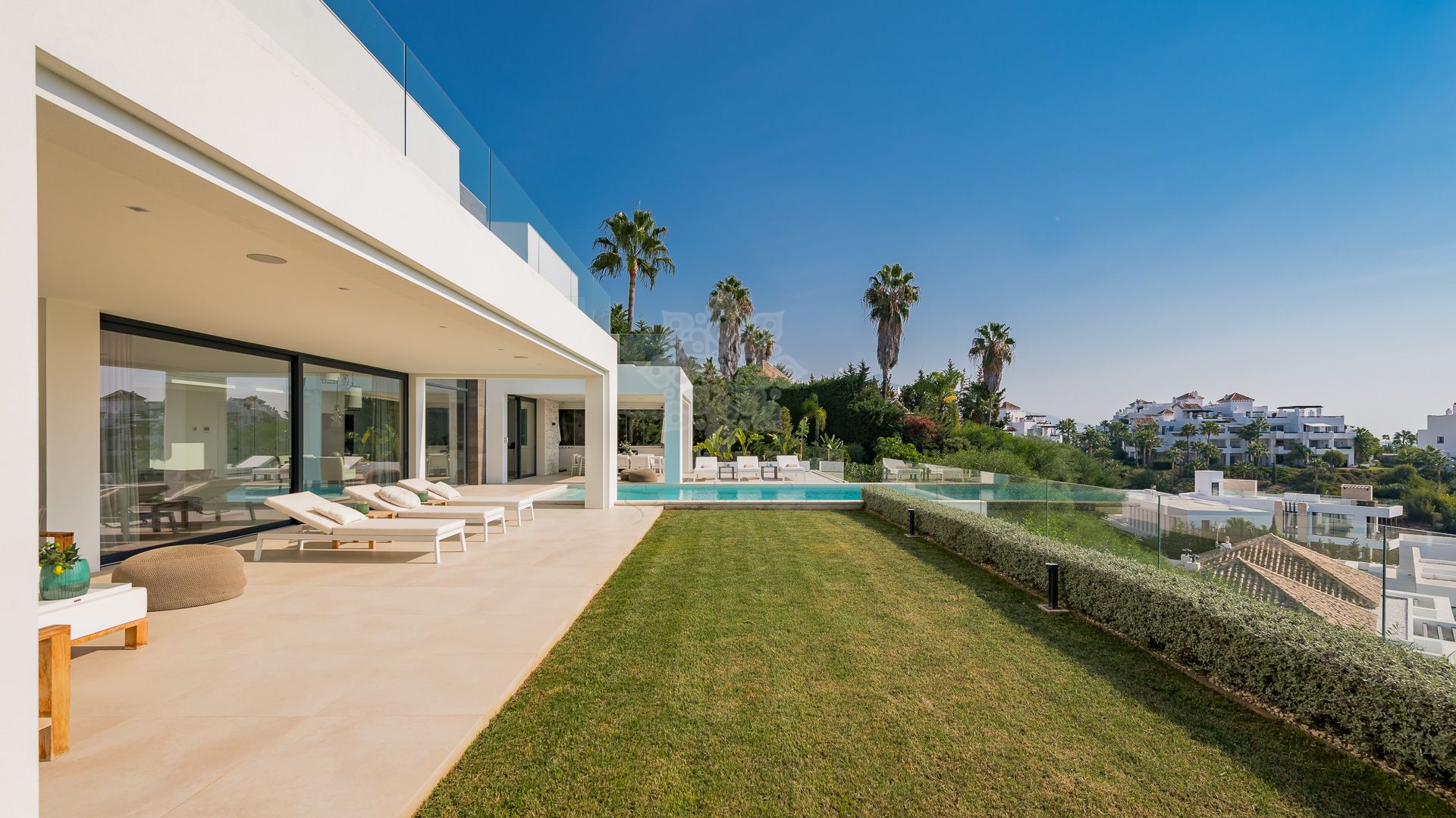 Villa in La Alqueria, Benahavis