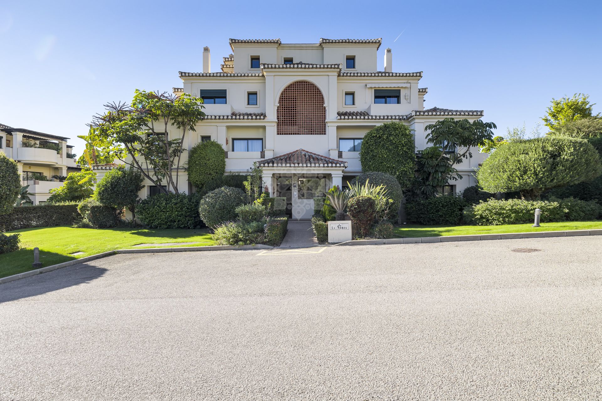 Ground Floor Apartment in Los Capanes del Golf, Benahavis