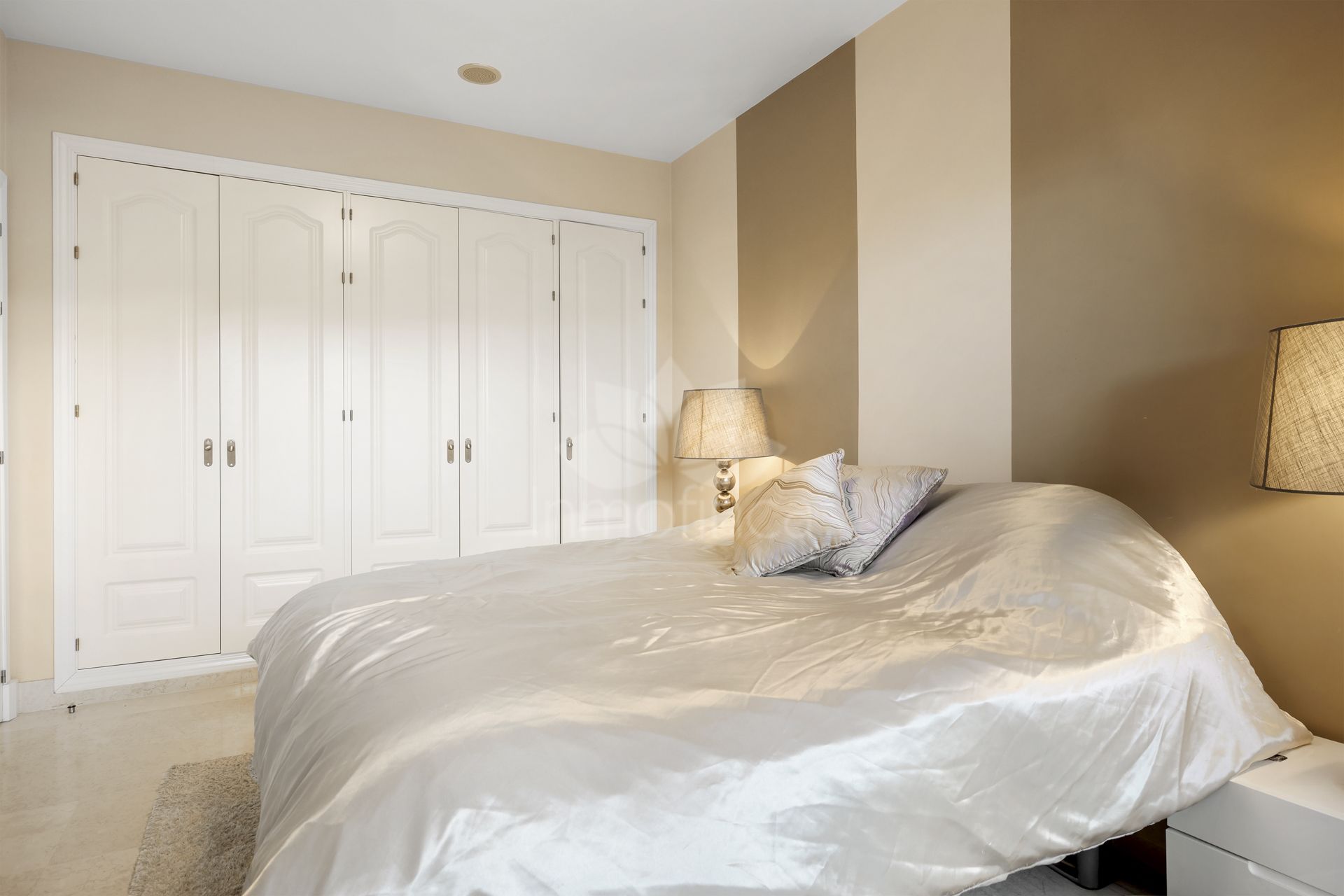 Apartamento Planta Baja en Los Capanes del Golf, Benahavis