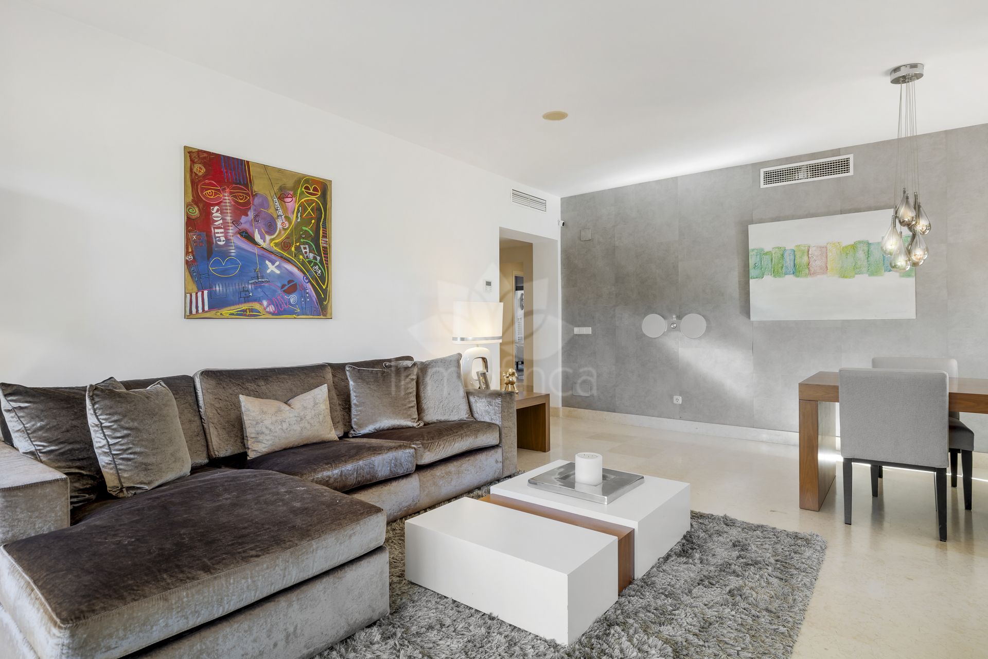 Apartamento Planta Baja en Los Capanes del Golf, Benahavis