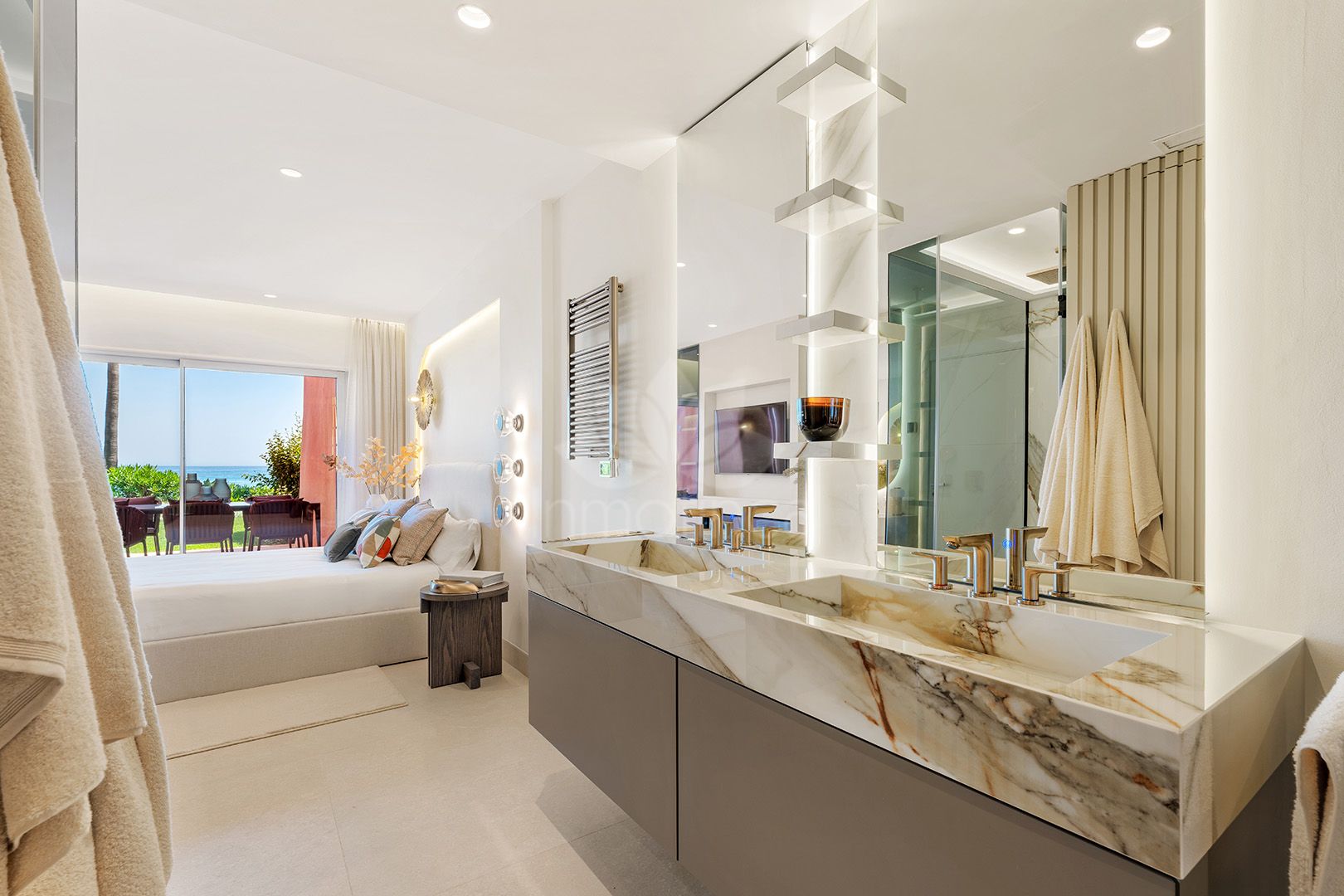 Ground Floor Apartment in Menara Beach, Estepona