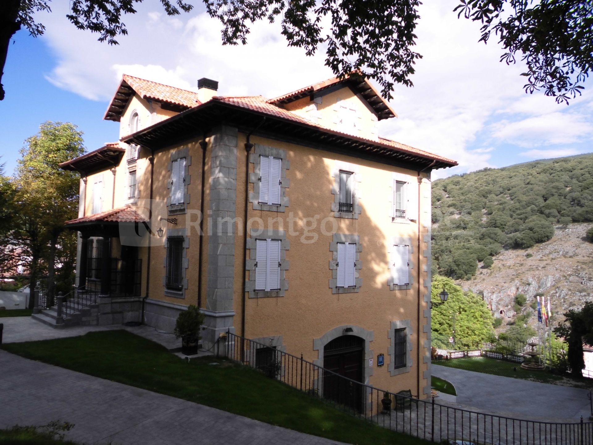 Villa-hôtel de la fin du XIXème siècle au design somptueux dans la région de la Rioja.