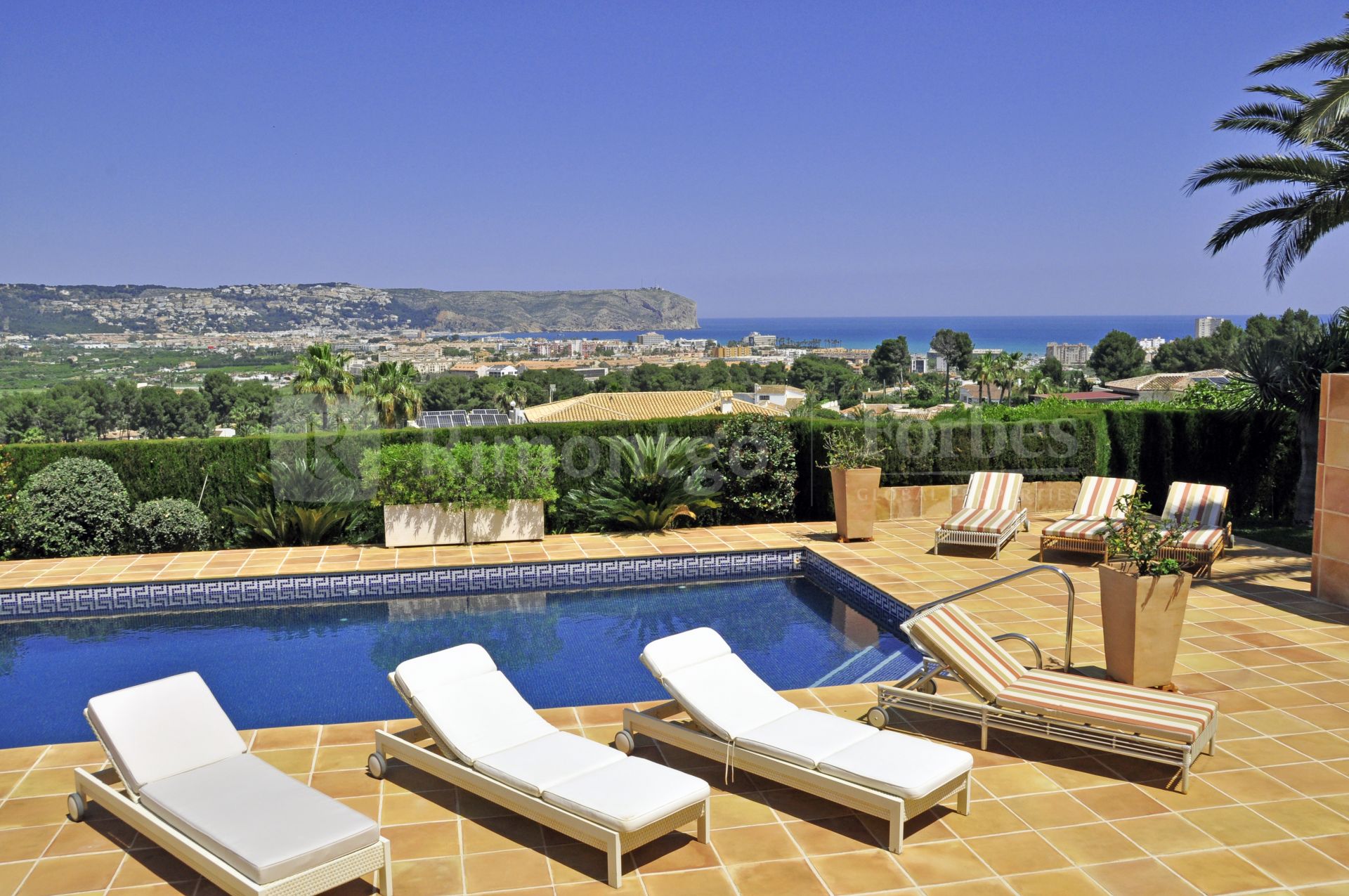 Villa con impresionantes vistas al mar en venta cerca de Arenal, Jávea.