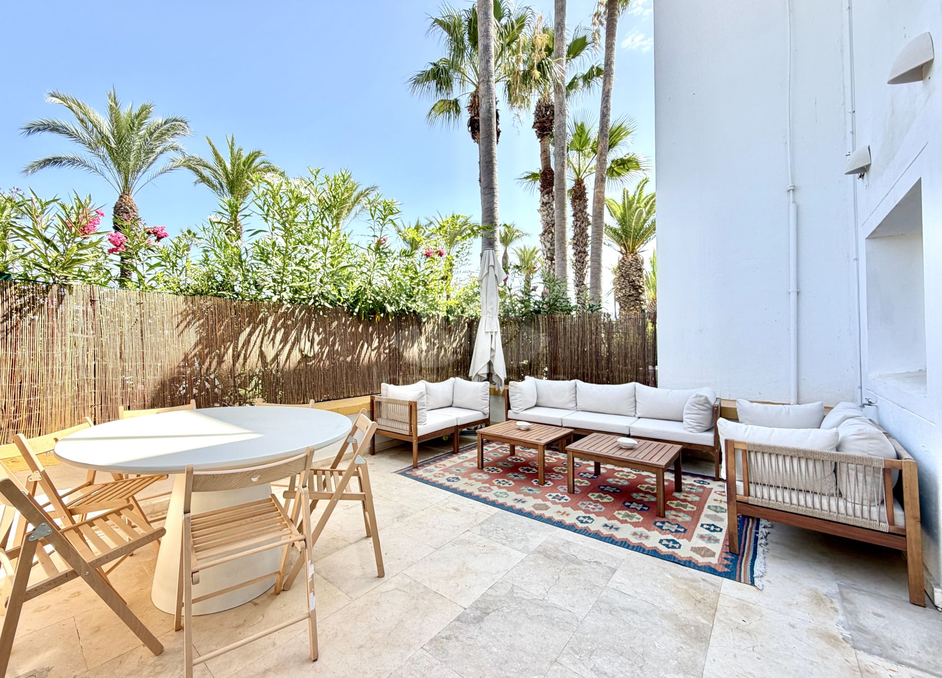 Duplex in Paseo del Río, Sotogrande