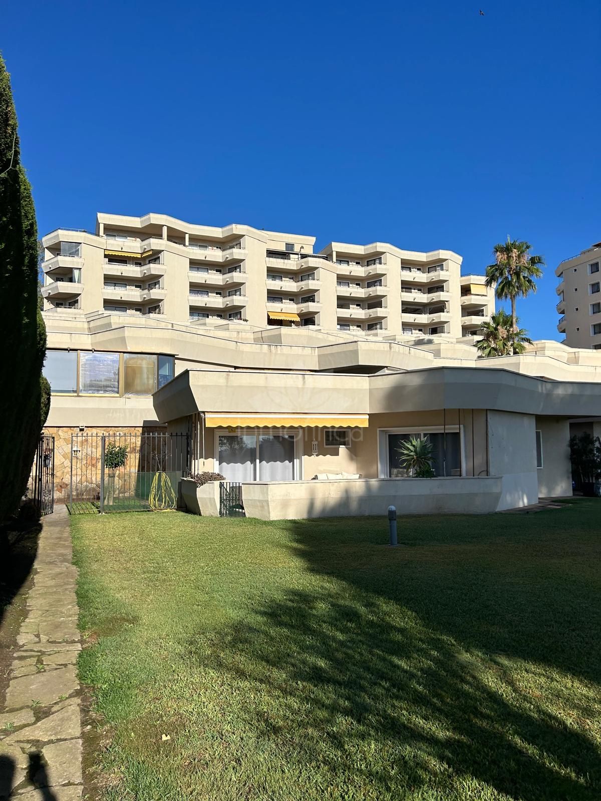 Apartamento en Atalaya, Estepona