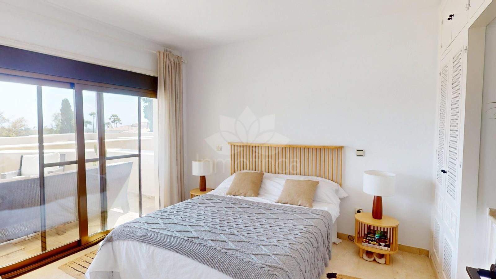 Apartamento en Atalaya, Estepona