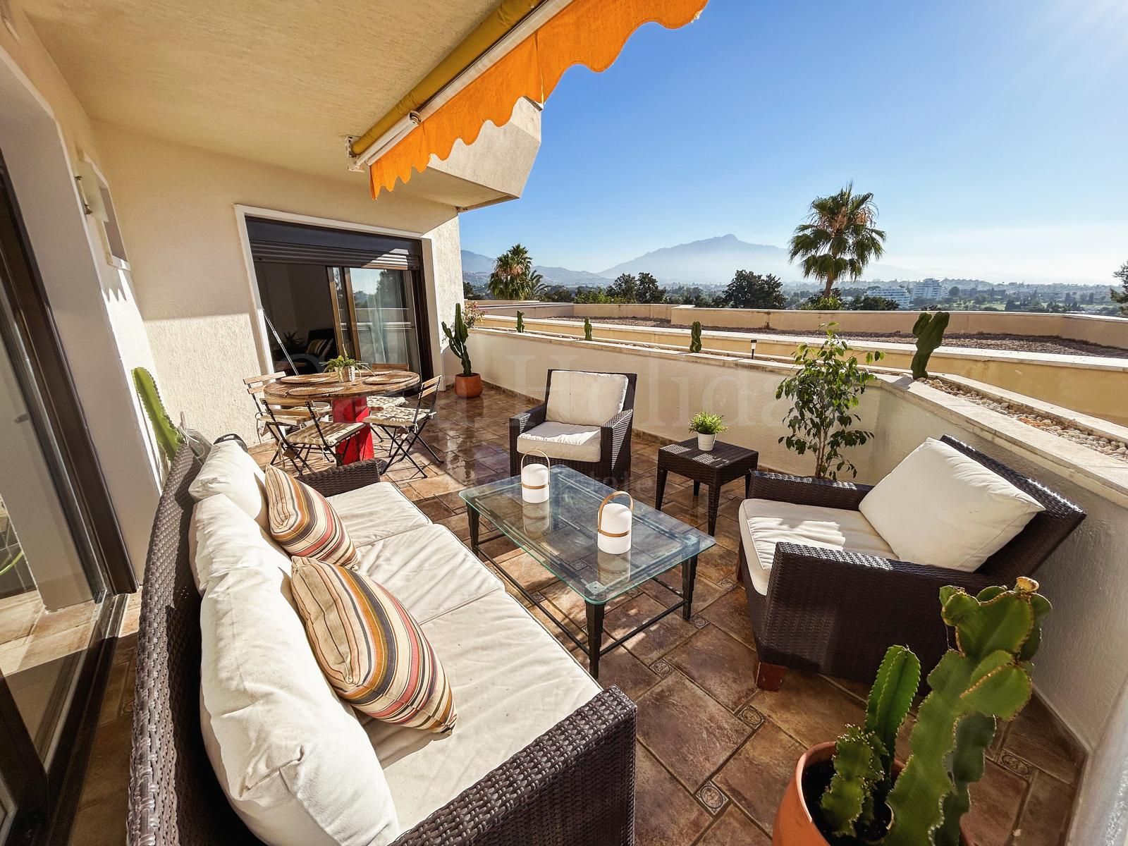 Apartment in Atalaya, Estepona