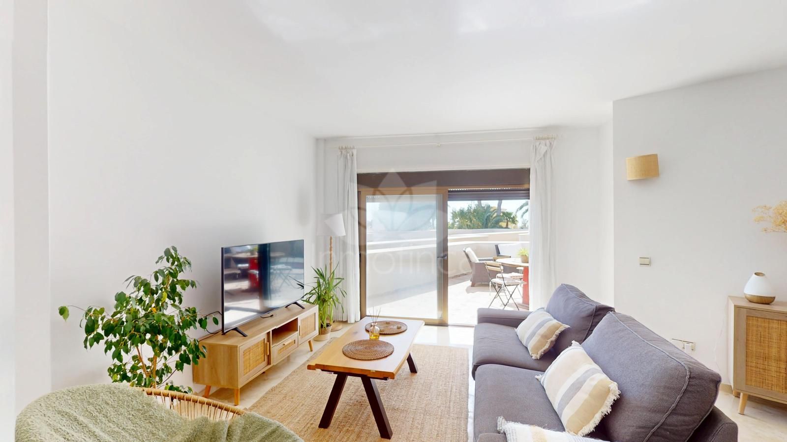 Apartamento en Atalaya, Estepona