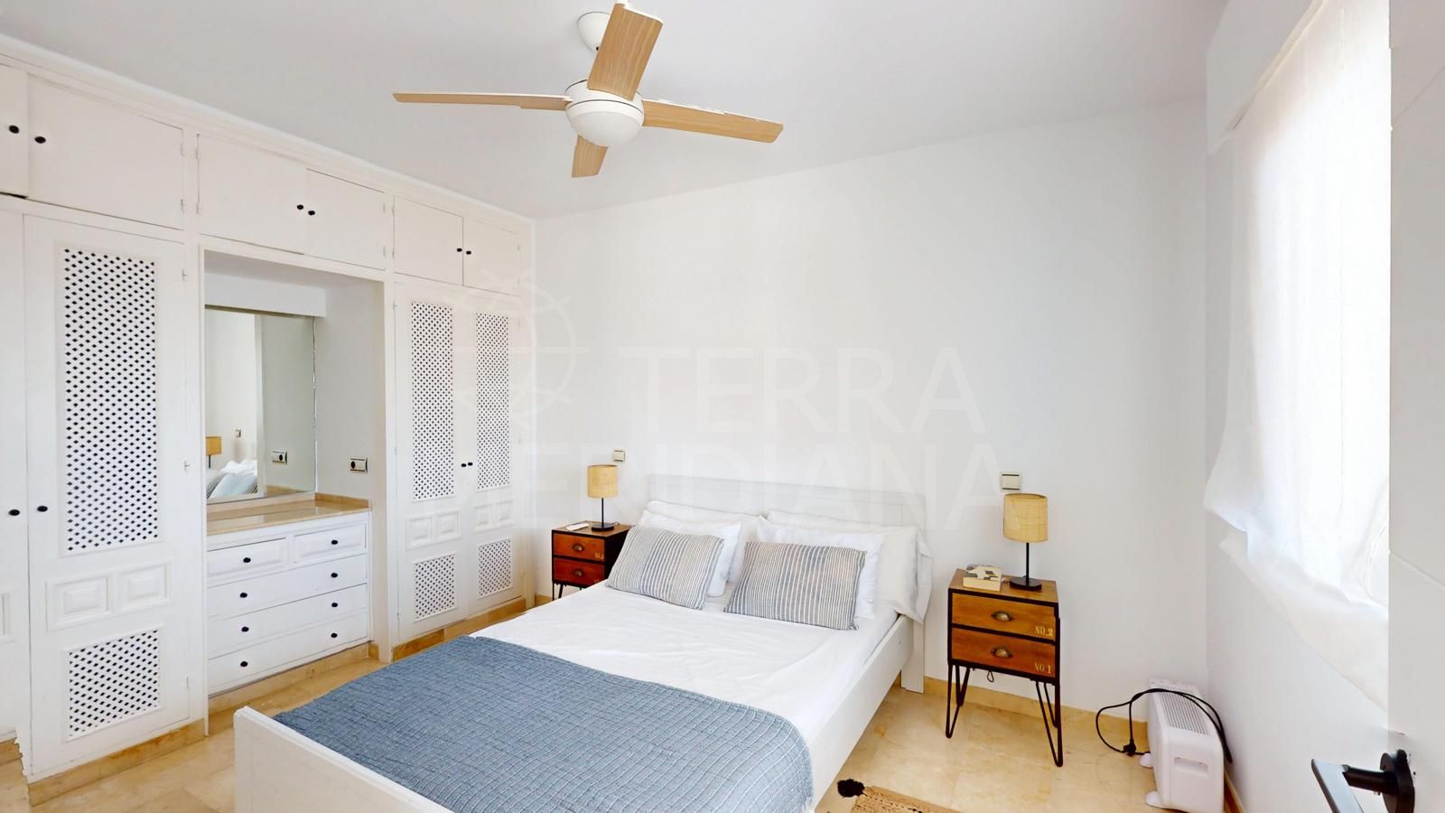 Apartment in Atalaya, Estepona