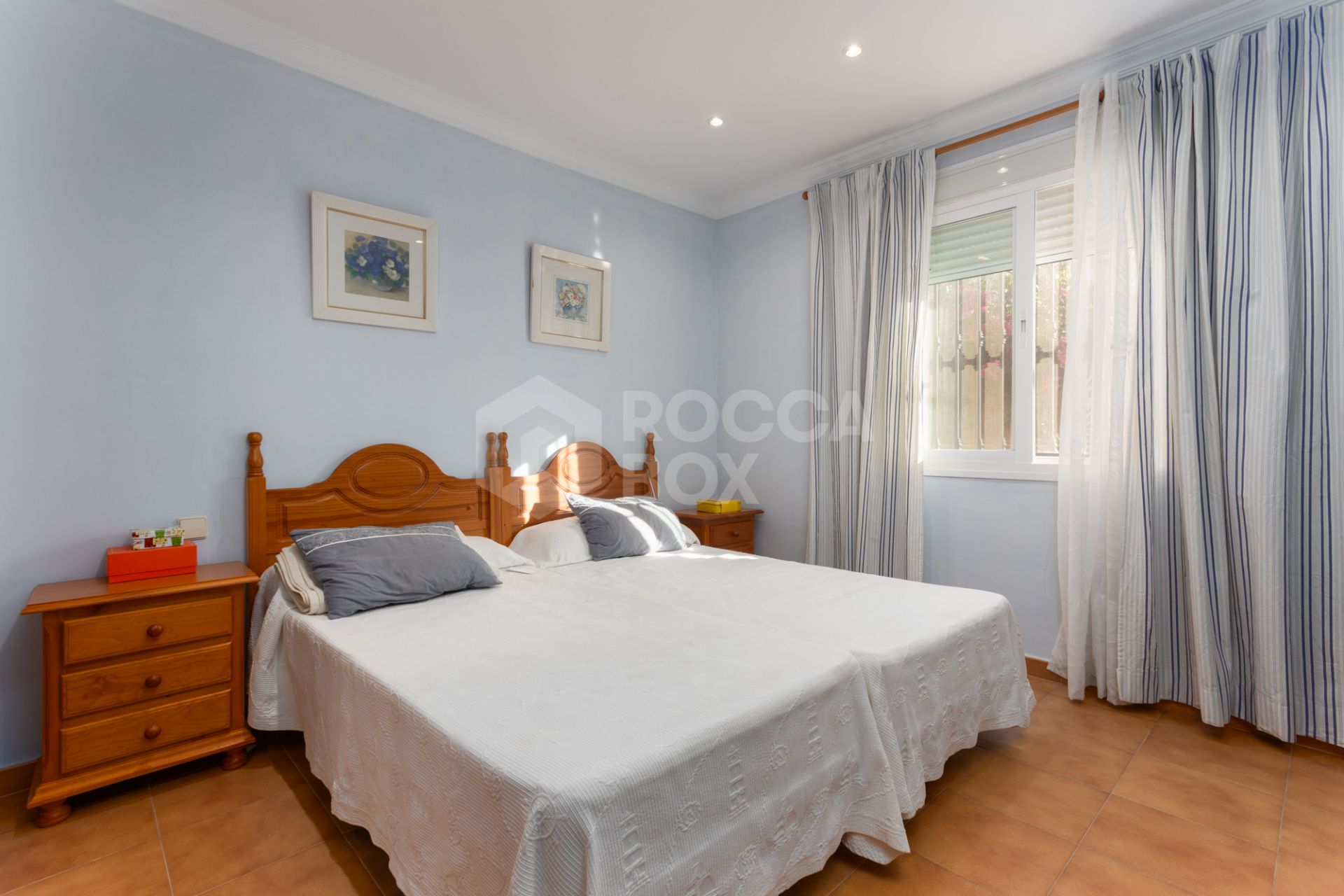 Villa for Sale in Las Petunias, San Pedro de Alcántara – Excellent Investment Opportunity