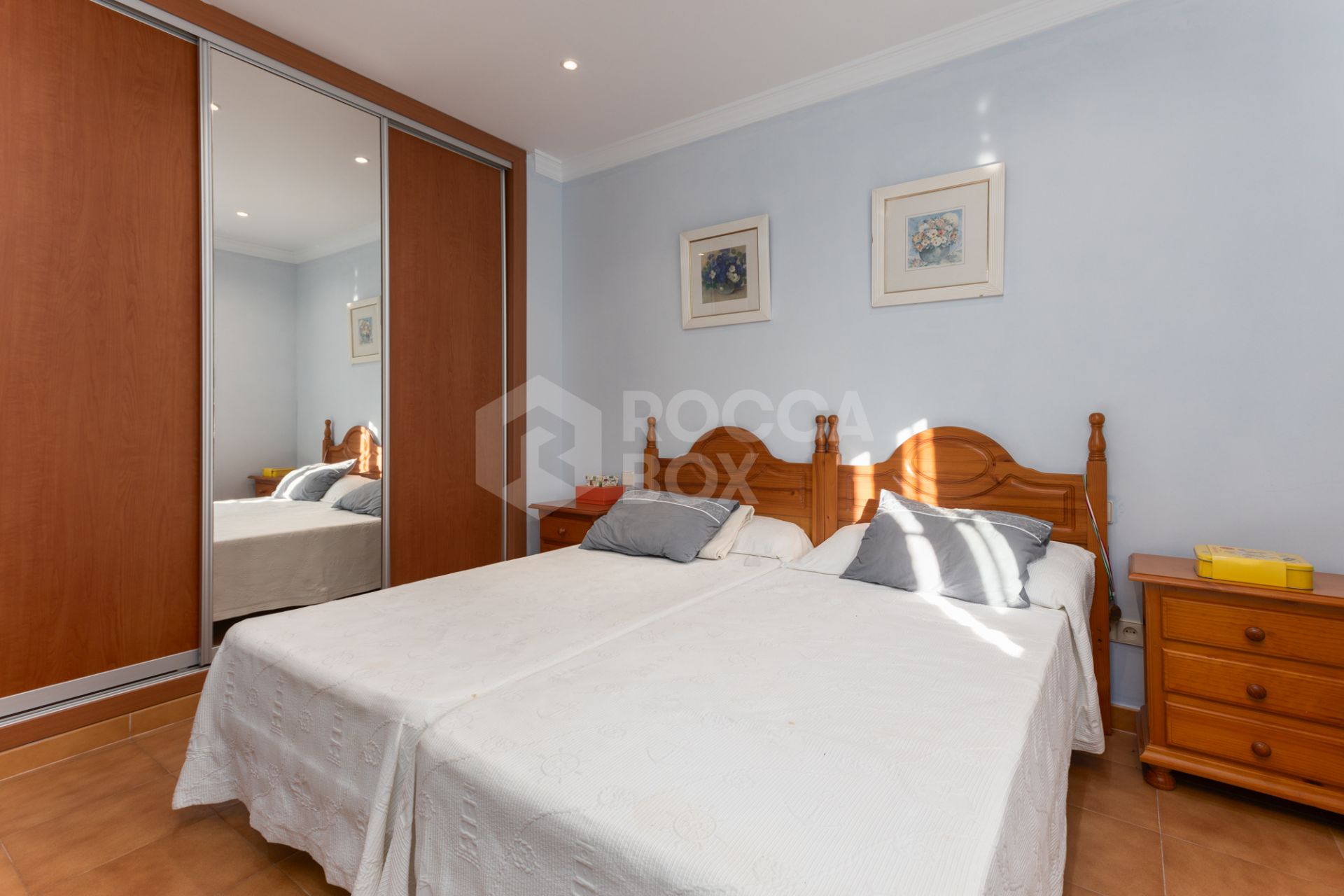 Villa for Sale in Las Petunias, San Pedro de Alcántara – Excellent Investment Opportunity