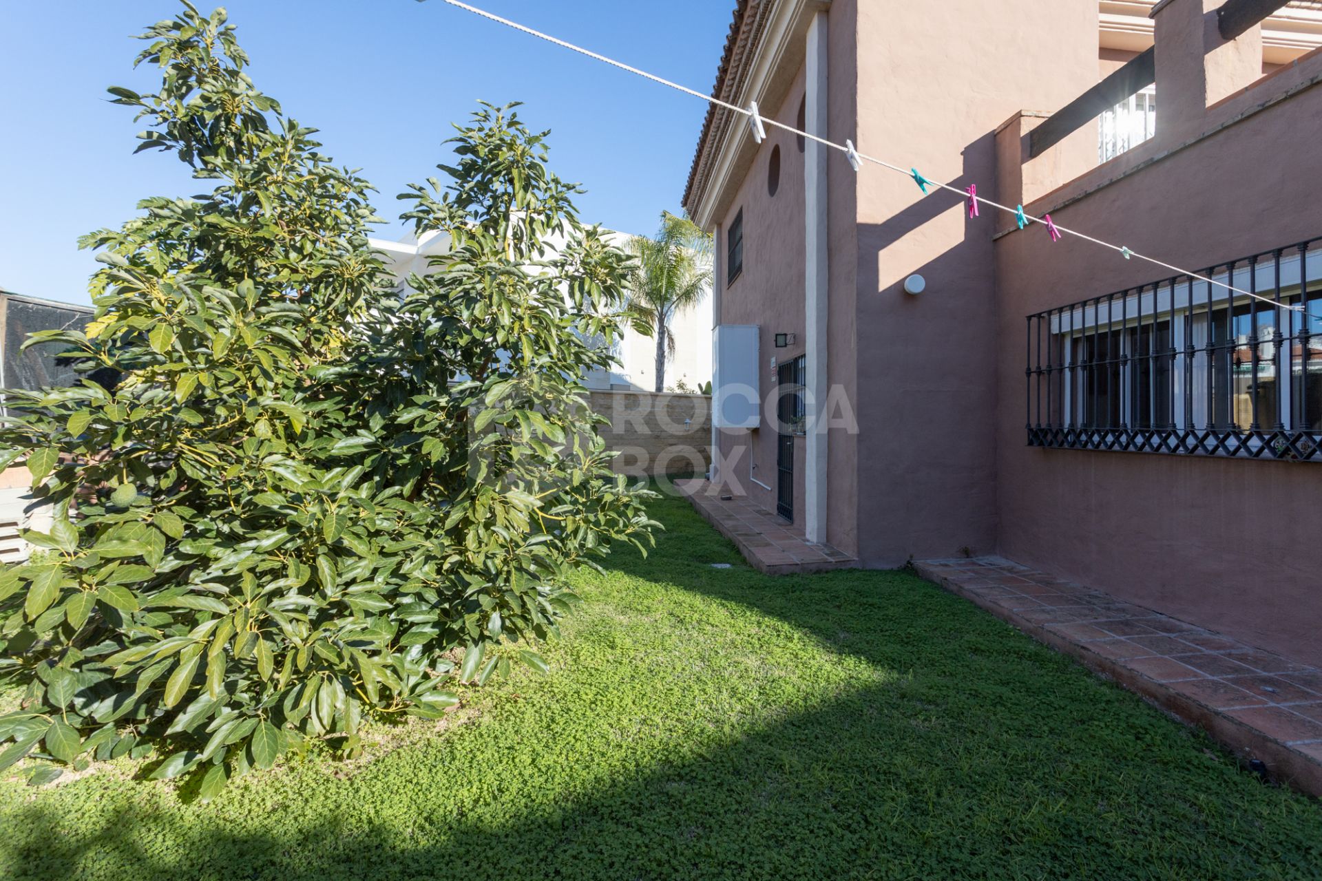 Villa for Sale in Las Petunias, San Pedro de Alcántara – Excellent Investment Opportunity