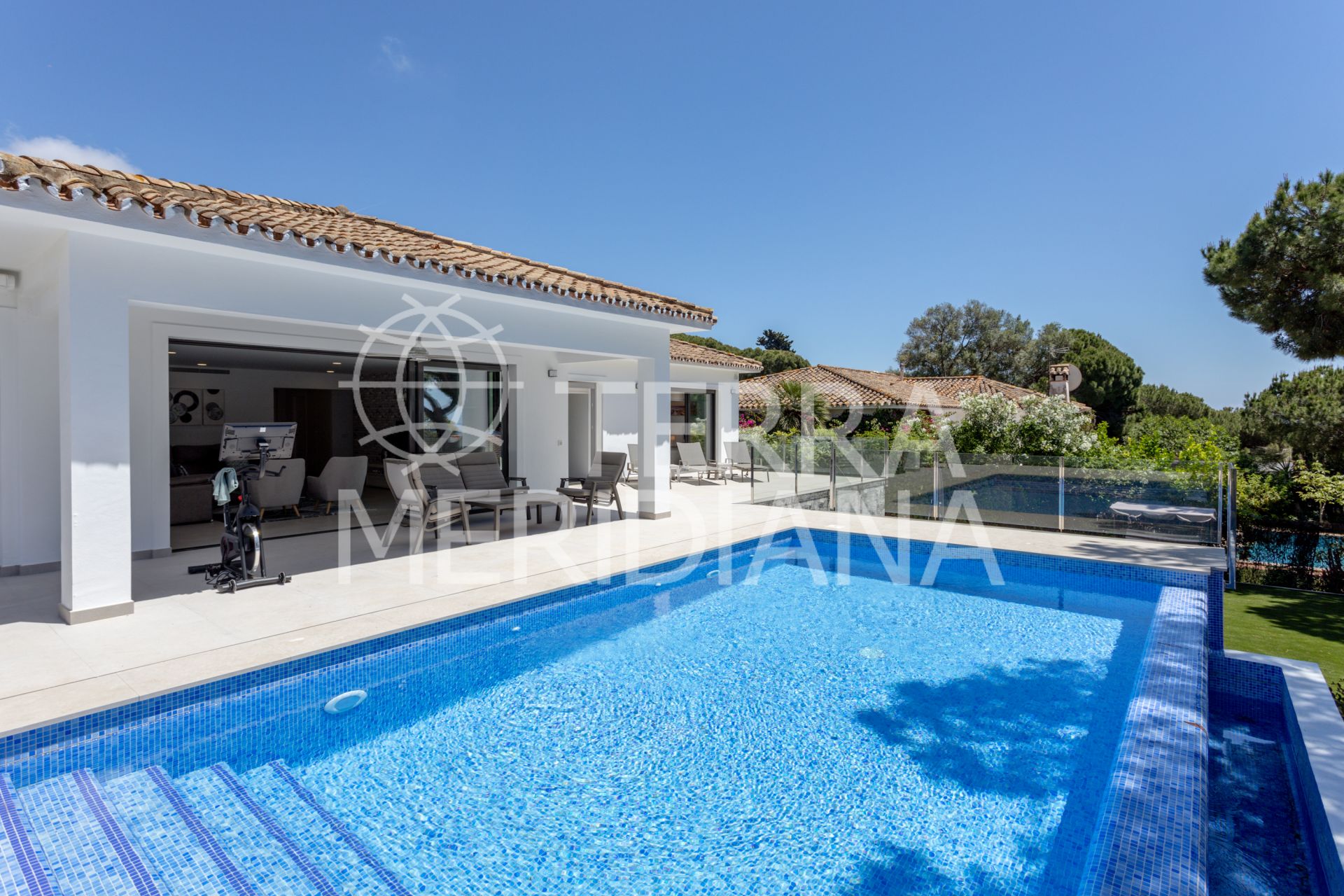 Villa in Artola, Marbella