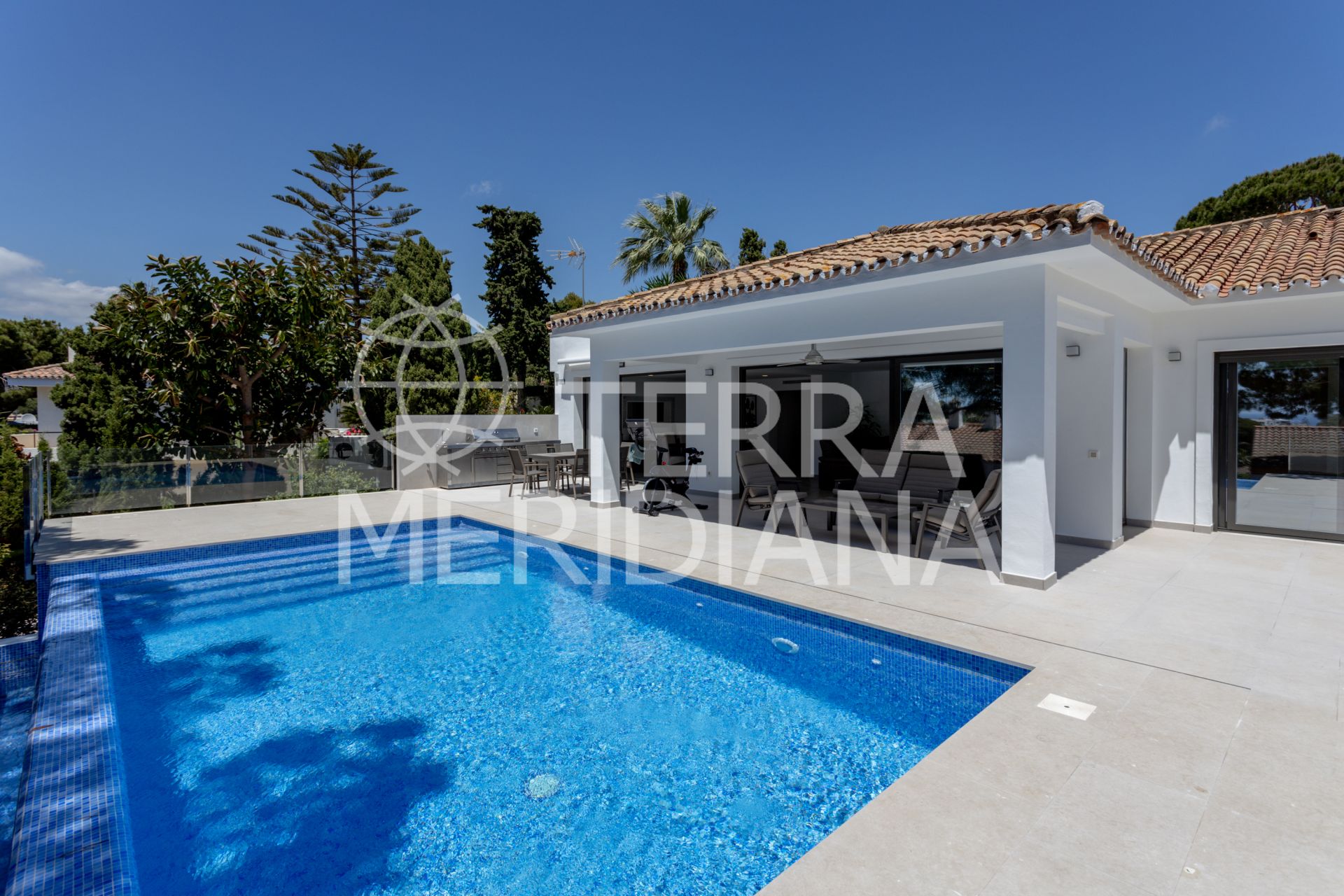 Villa in Artola, Marbella