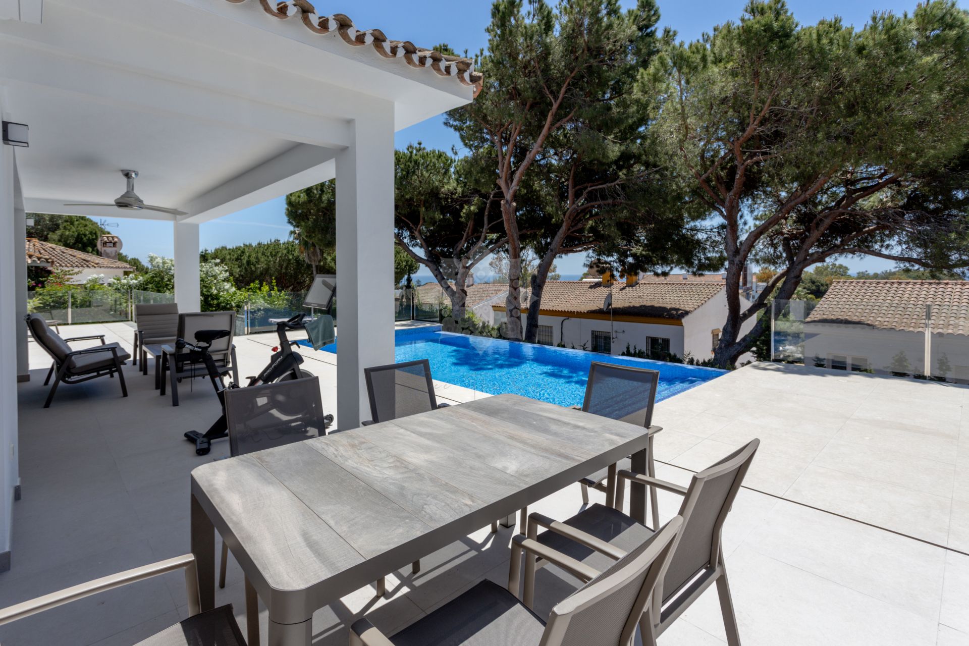 Villa in Artola, Marbella