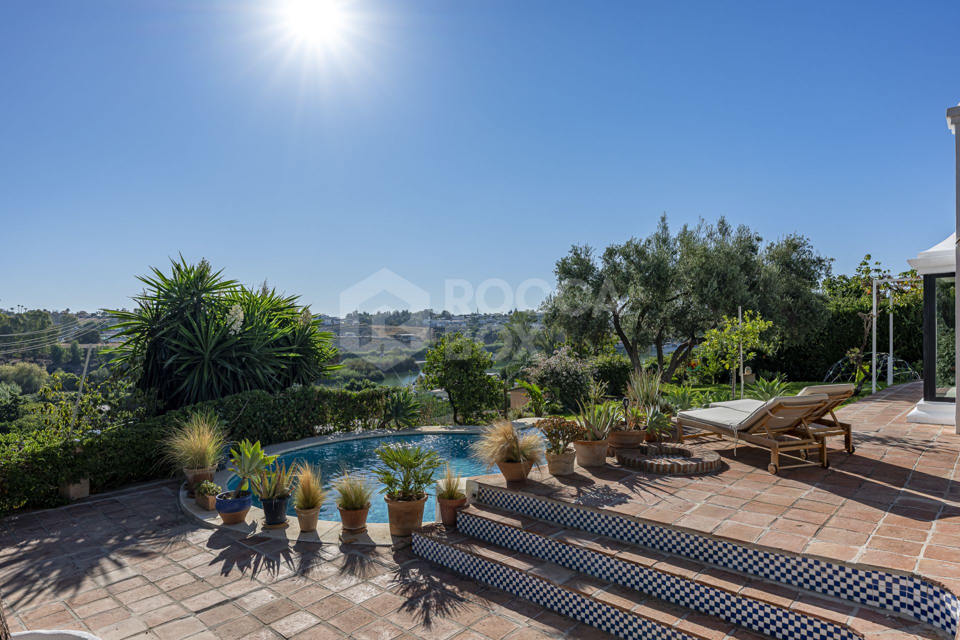 Charming Villa with Panoramic Views in Guadalmina Alta