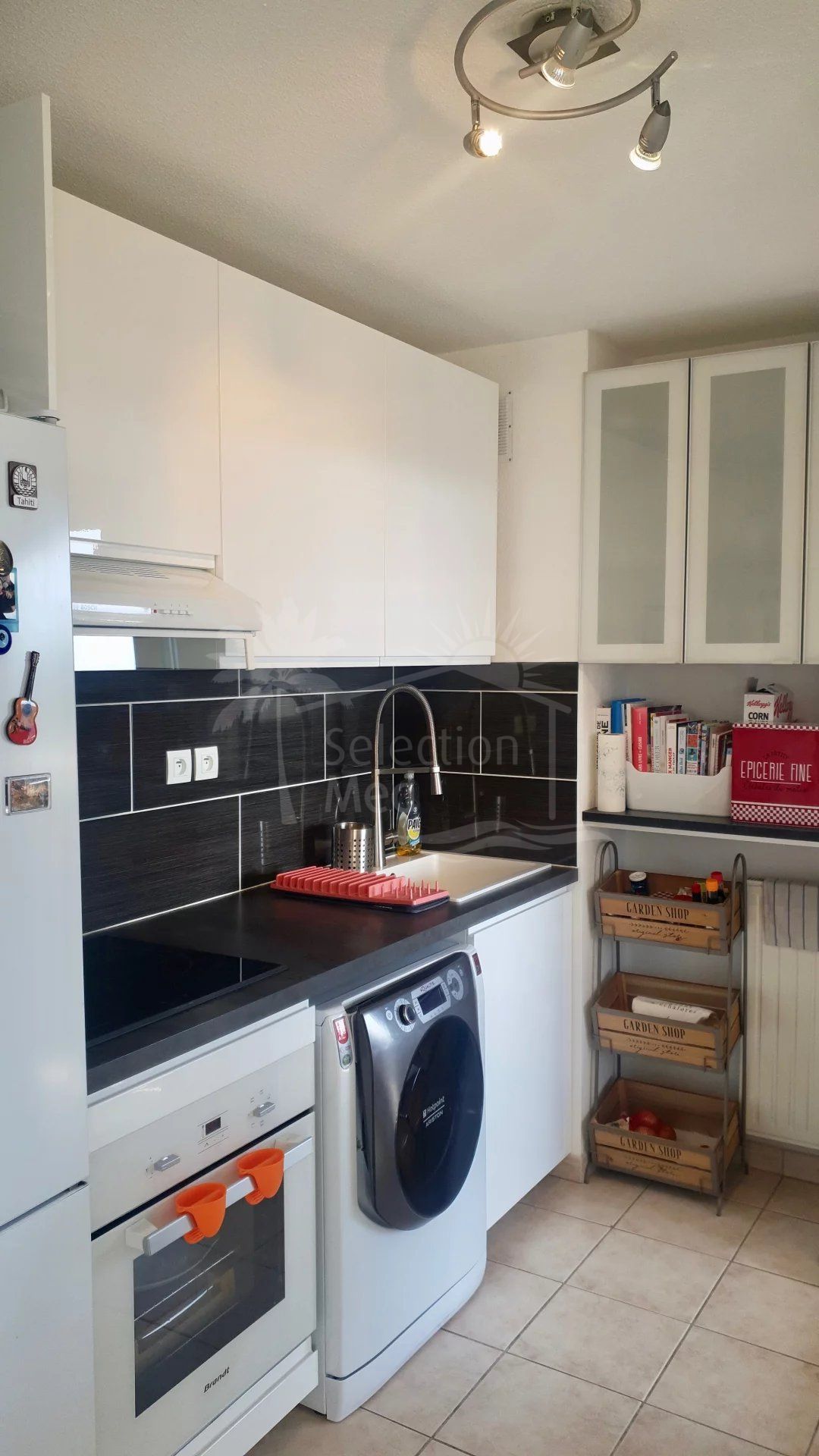 Beautiful 2 bedroom apartment with terrace in a quiet residence