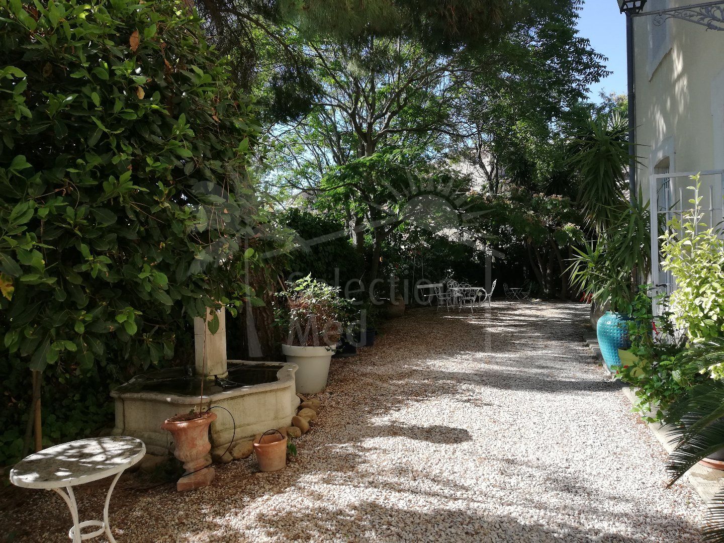 Fleury 11.Very beautiful master house, close sea, exceptional view, land 700m2, 400m2 renovated habitable, 8 rooms, living room, dining room 86.4, kitchen 17.8, very exceptional to