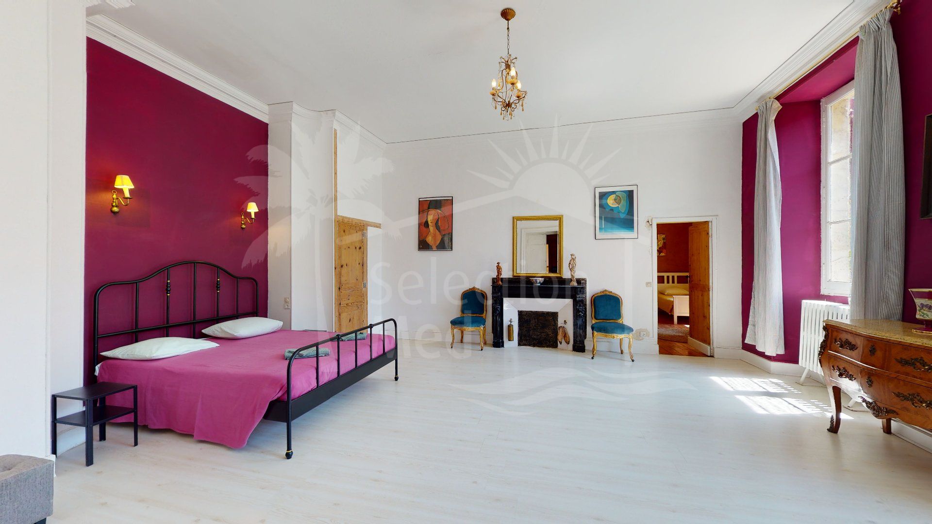 Authentique 20th century chateau with breath-taking views of the Pyrenees.