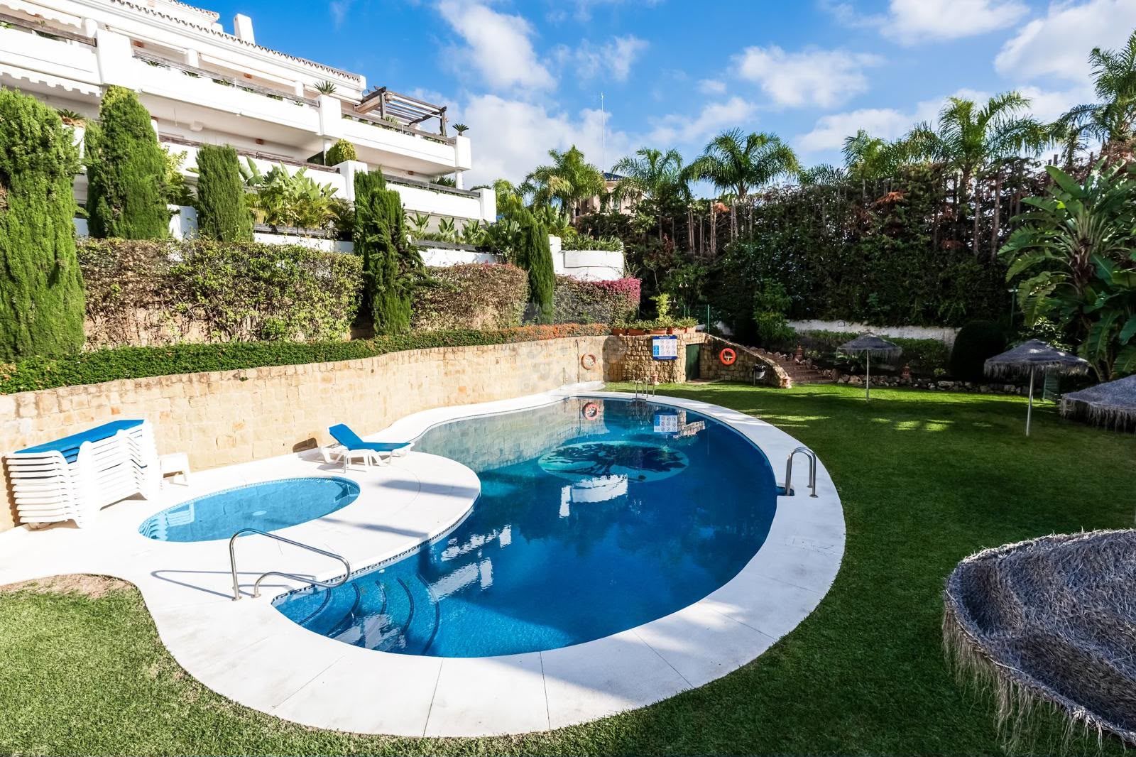 Apartment in Aloha Mirasierra, Marbella