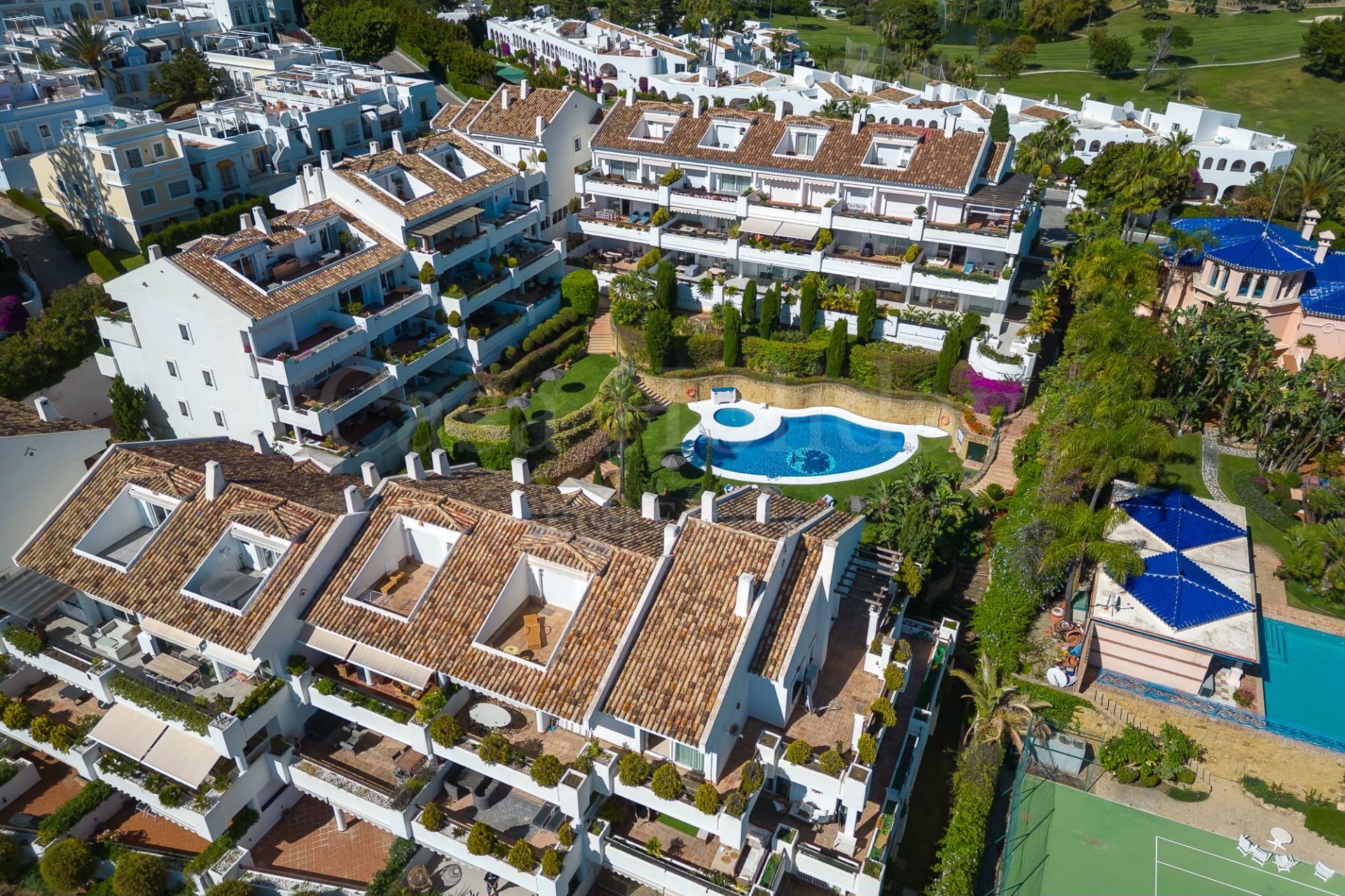 Apartamento en Aloha Mirasierra, Marbella