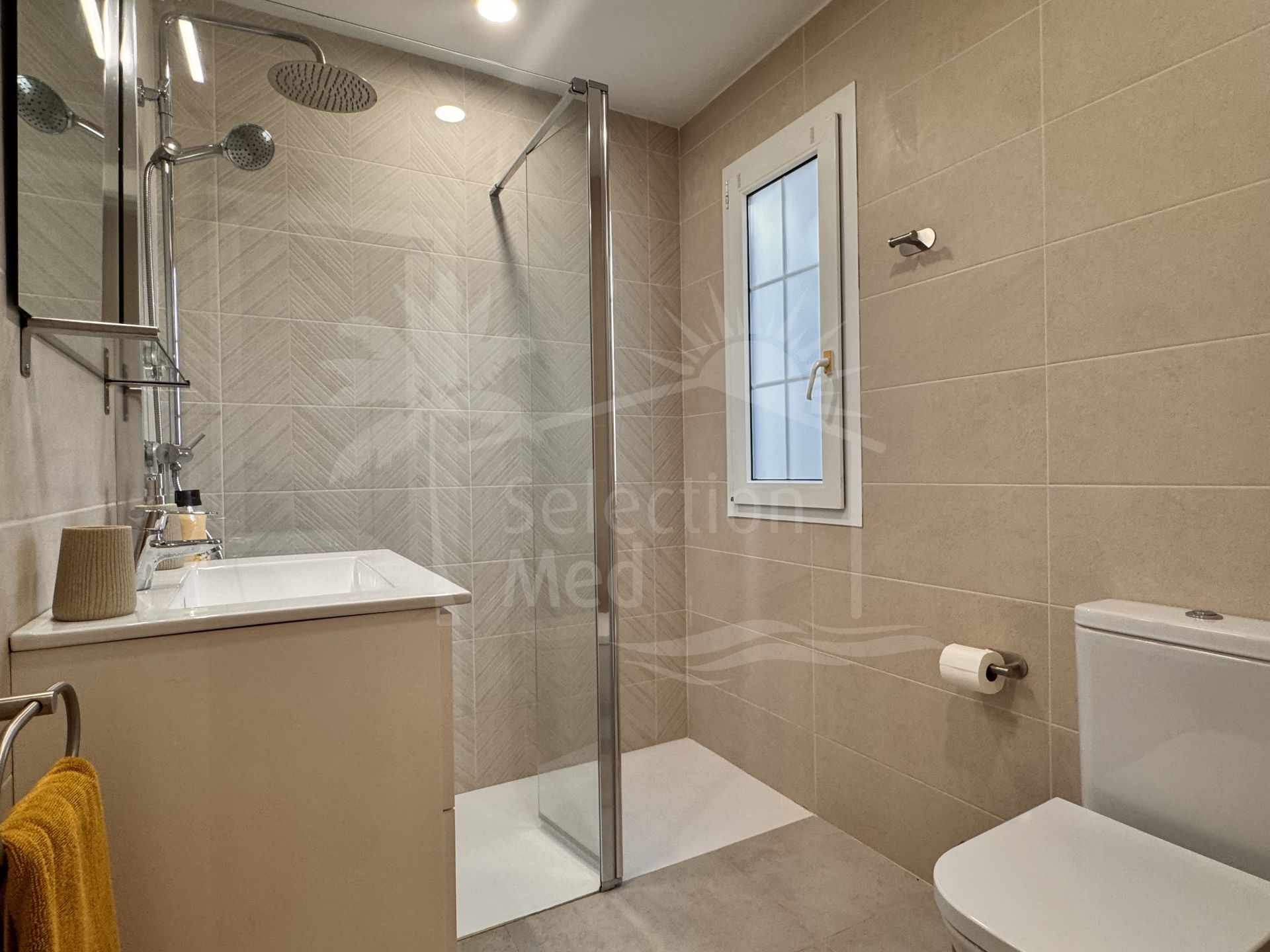 Elegant 3-Bedroom Home in Sotogrande Alto