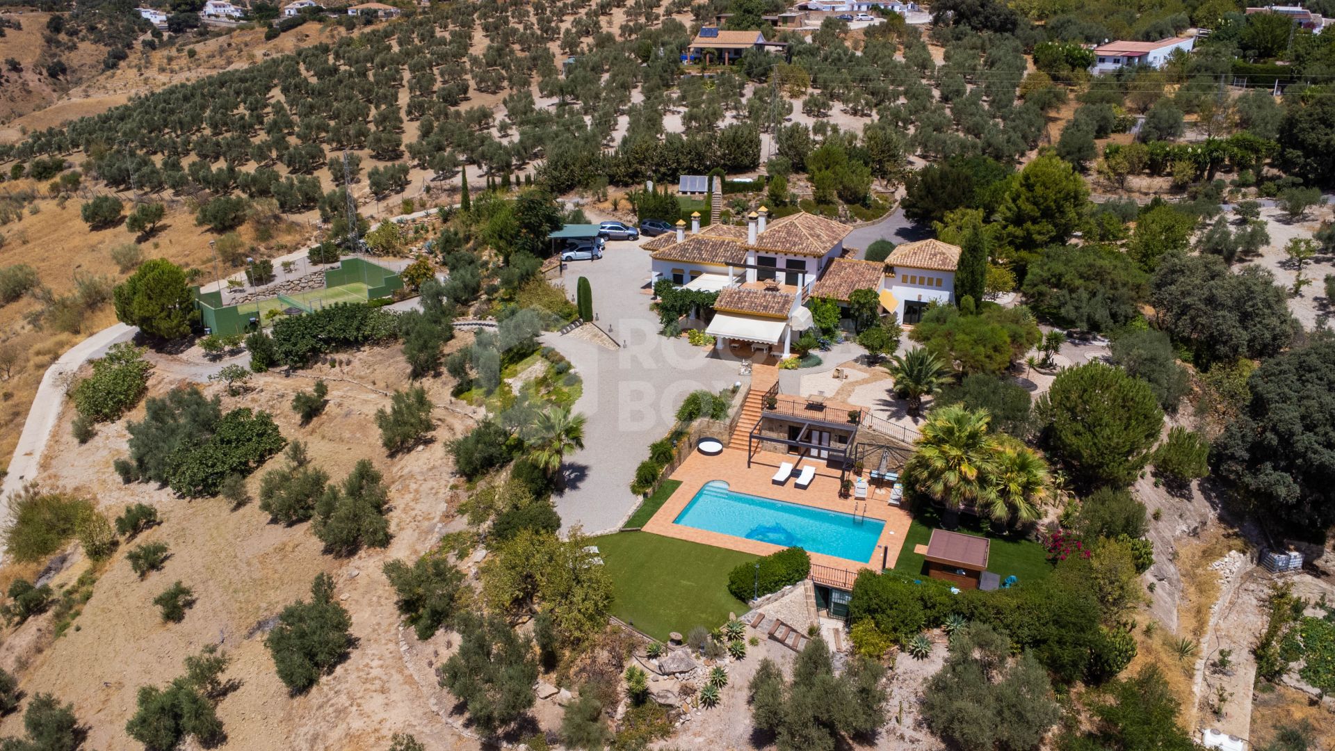 Spectacular villa en Villanueva de la concepcion with stunning views and pool