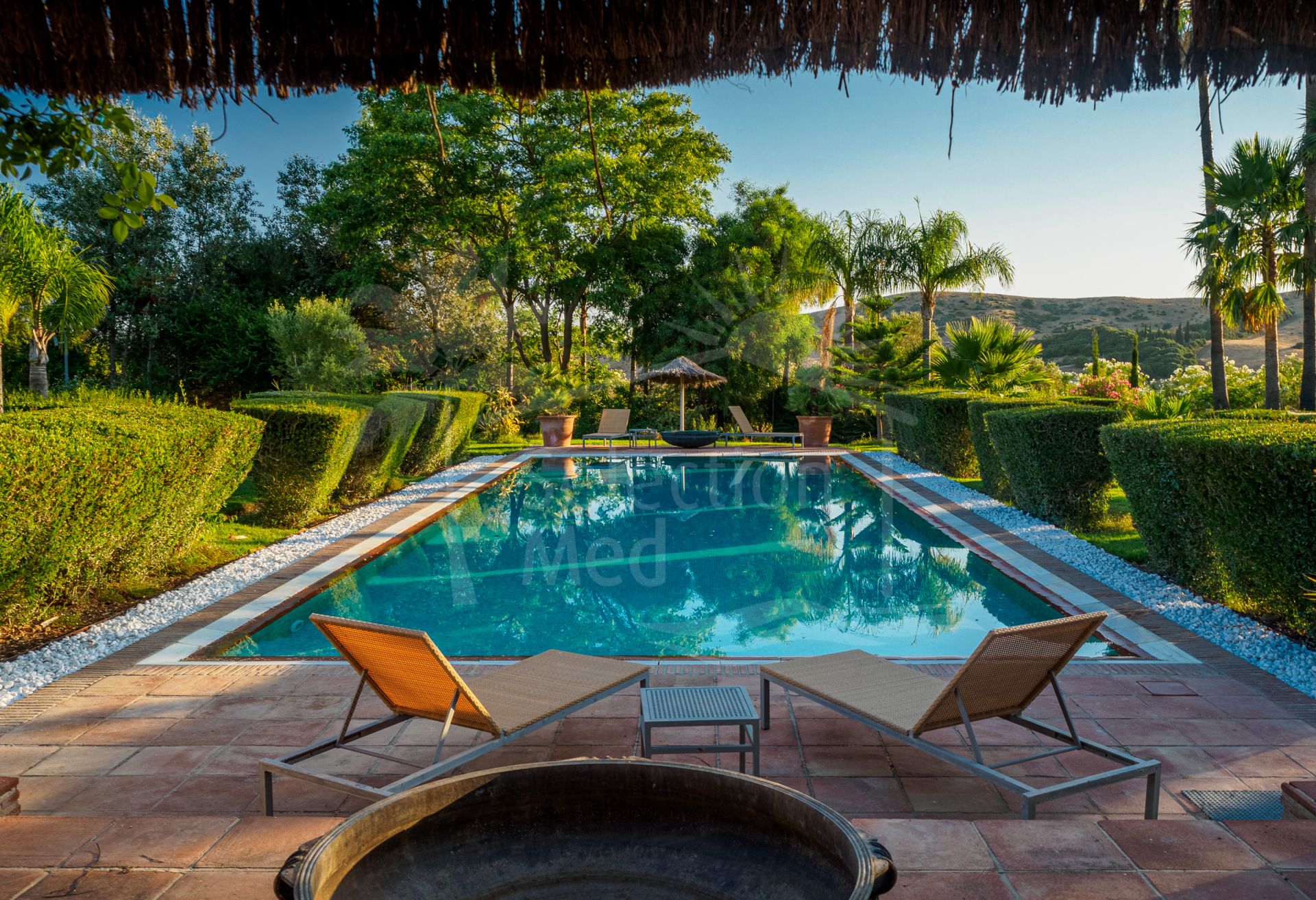 Unique Equestrian Country Estate Situated on an Elevated Plot of 19000m2 with a Beautiful Finca and Guest Accommodation, Only a Short Drive From Sotogrande.